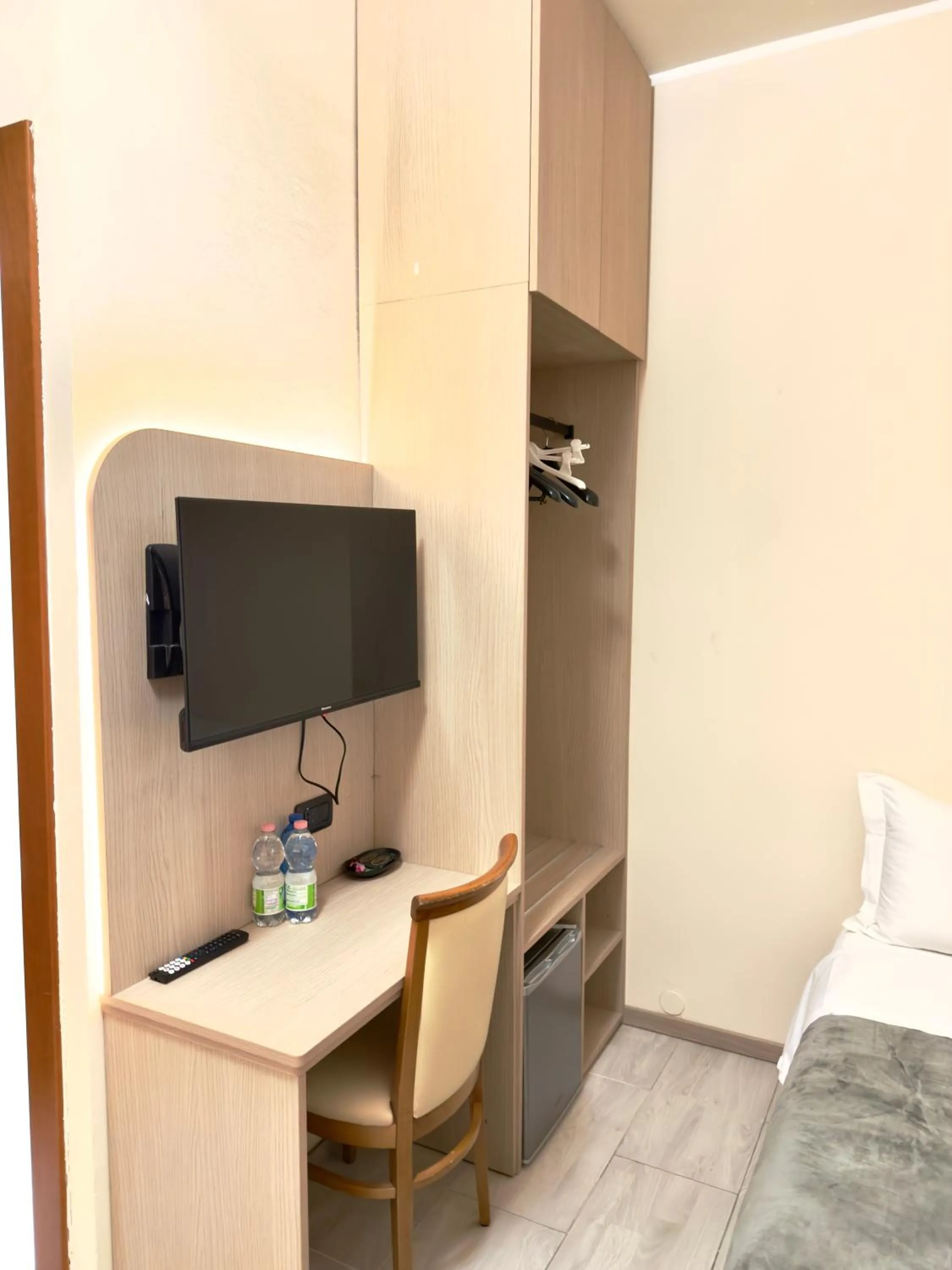 TV and multimedia, Bed in Hotel Molise 2