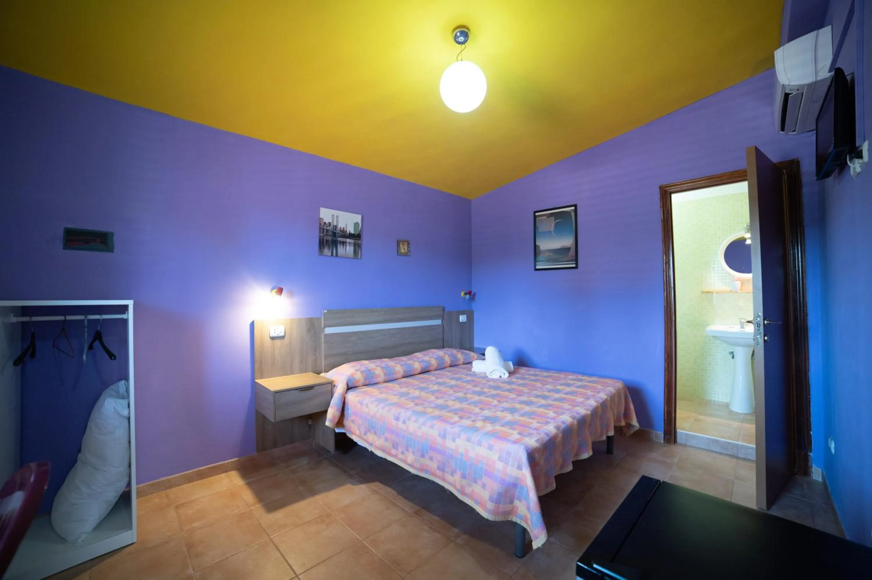 Bed in Coppola Rossa Relax