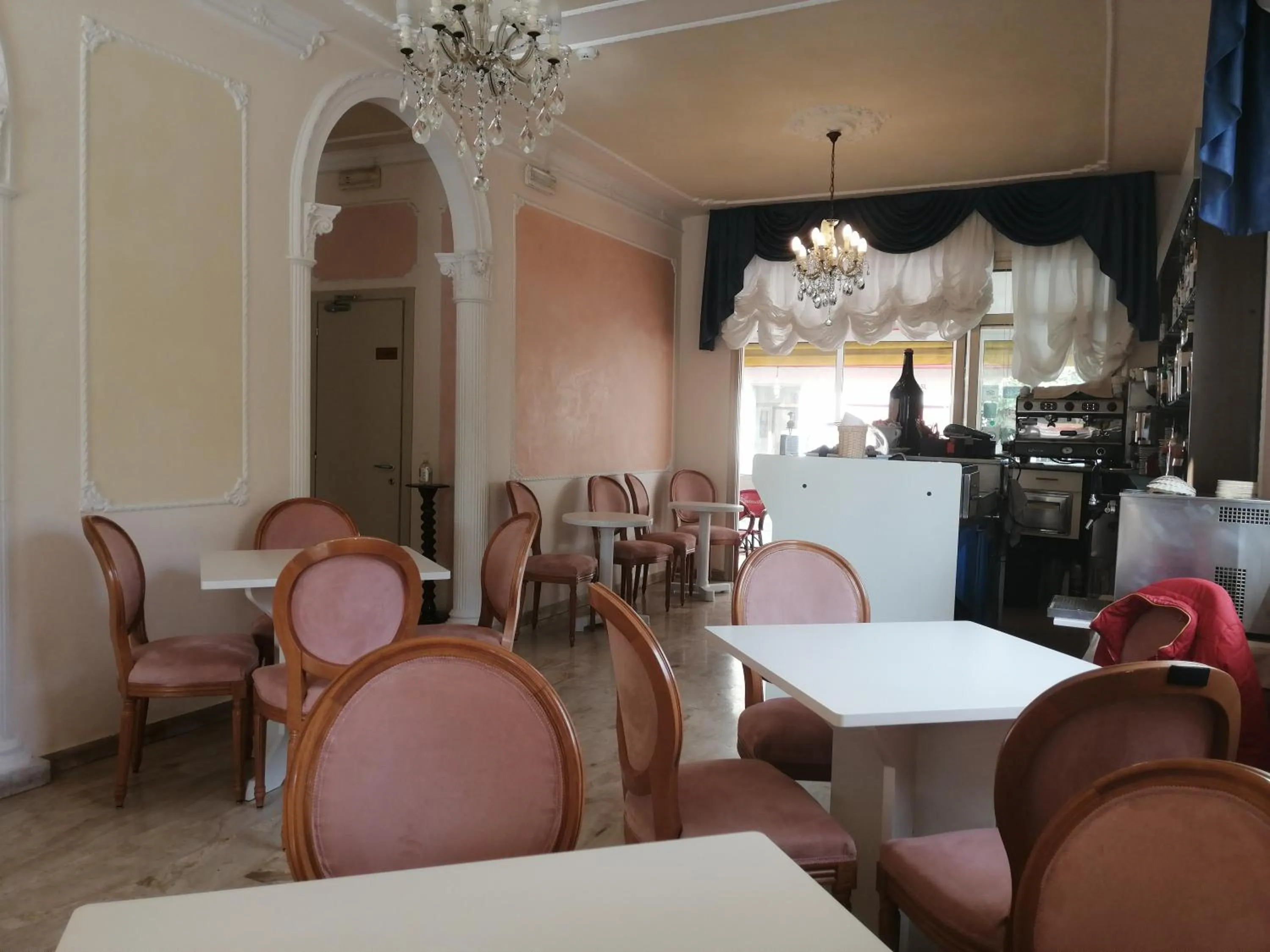 Lounge or bar in Hotel Kennedy