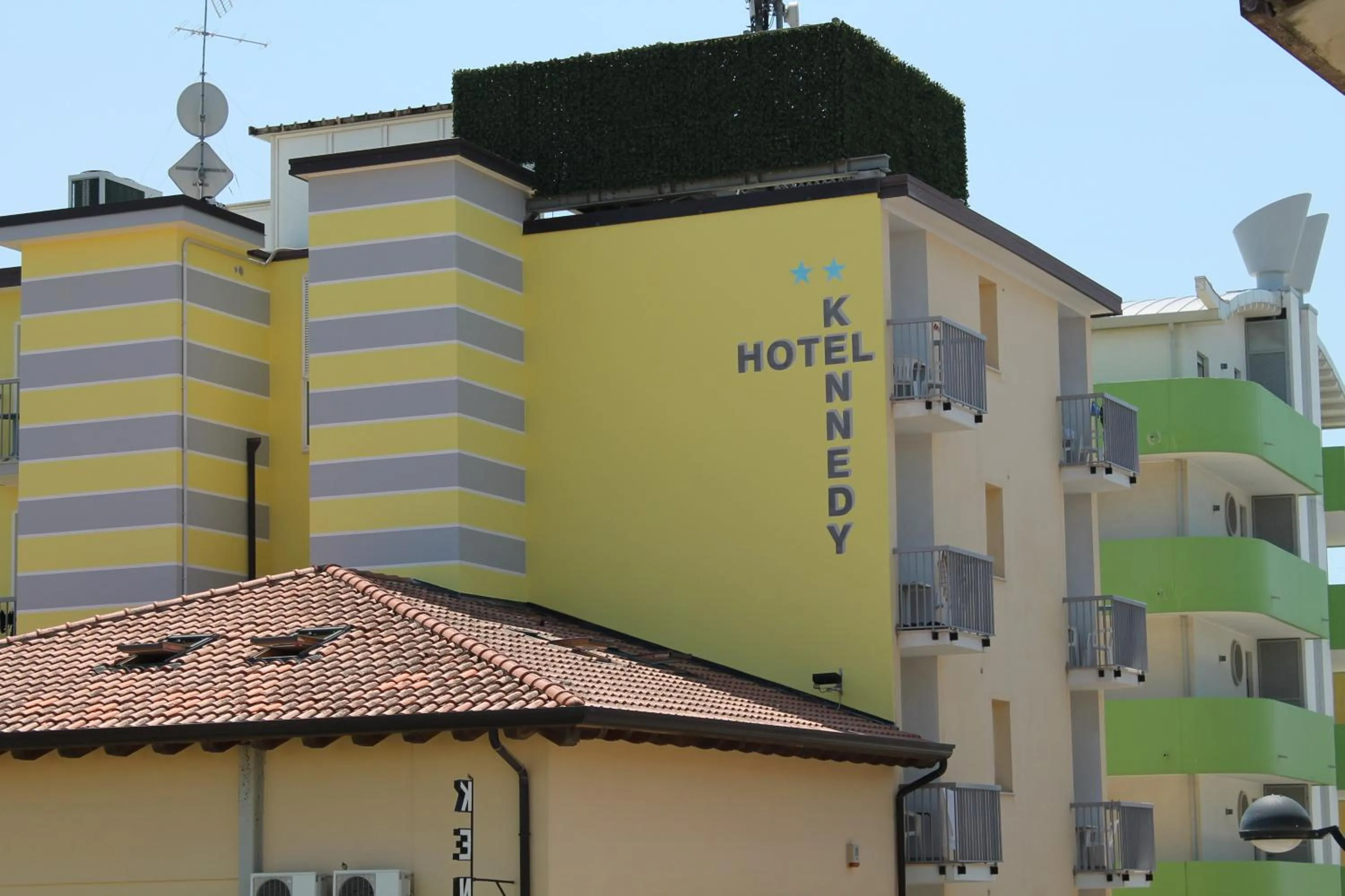 Property building in Hotel Kennedy