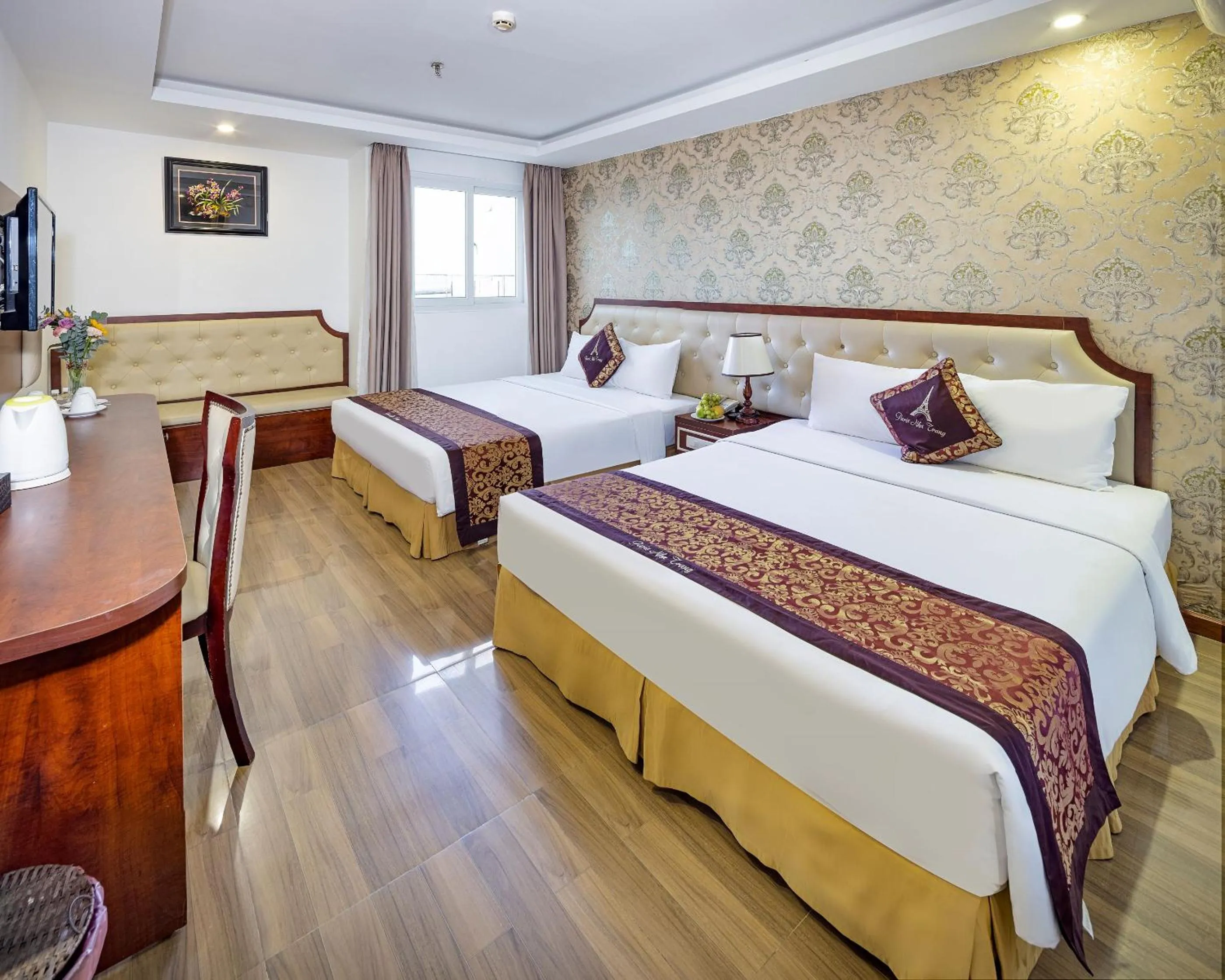 Bed in Paris Luxury Hotel & Apartment Nha Trang