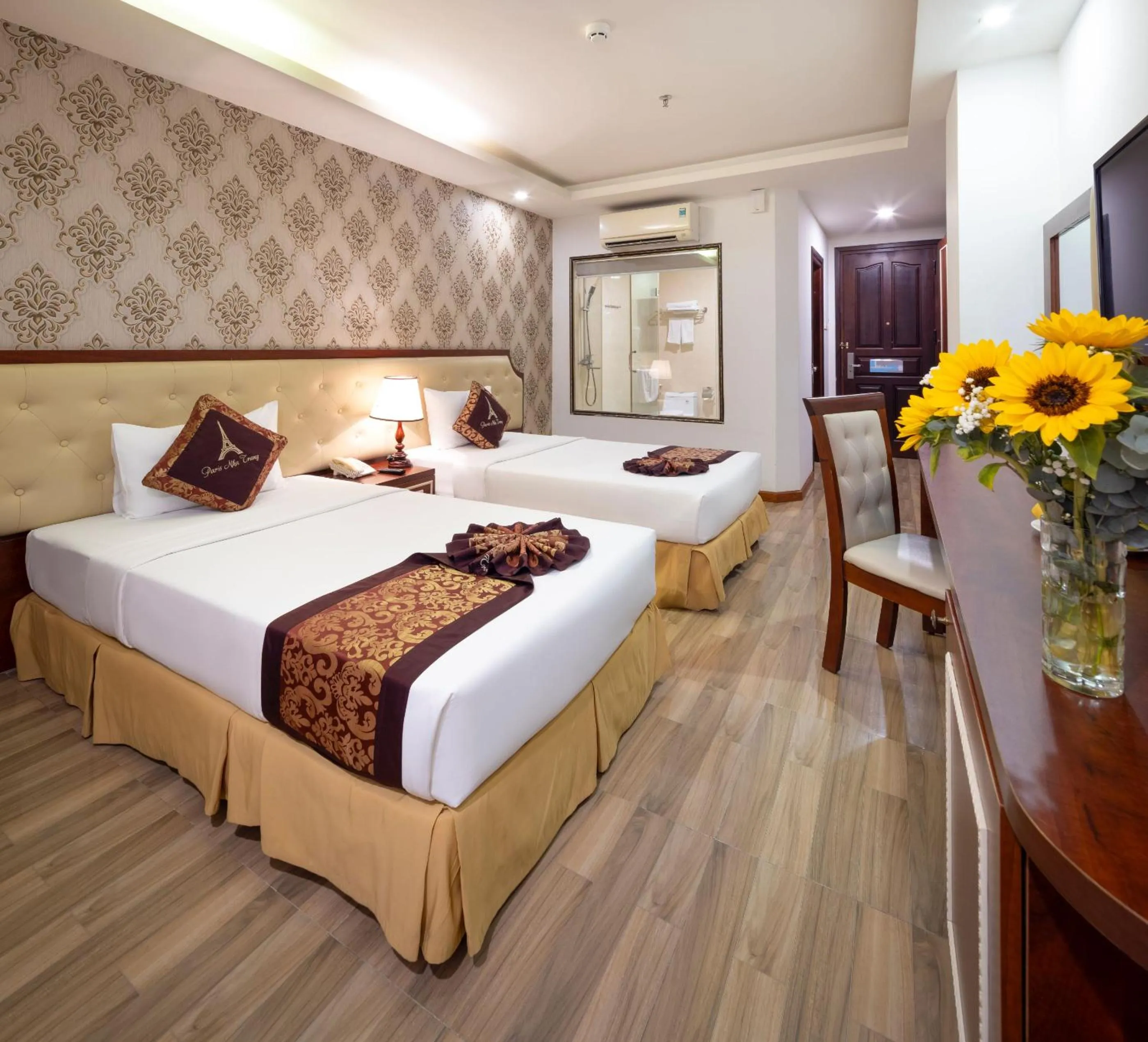 Toilet, Bed in Paris Luxury Hotel & Apartment Nha Trang