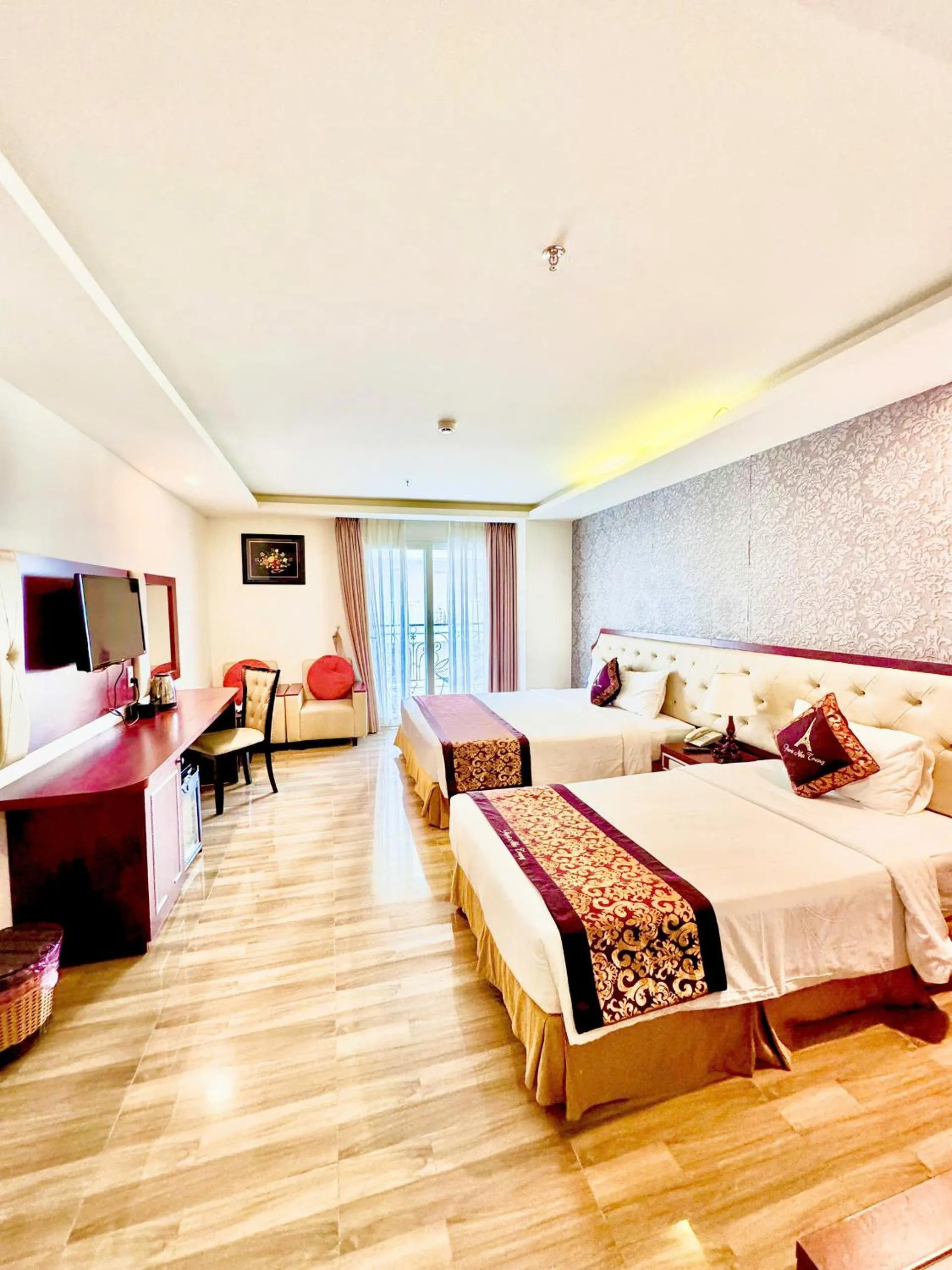 Natural landscape, Bed in Paris Luxury Hotel & Apartment Nha Trang