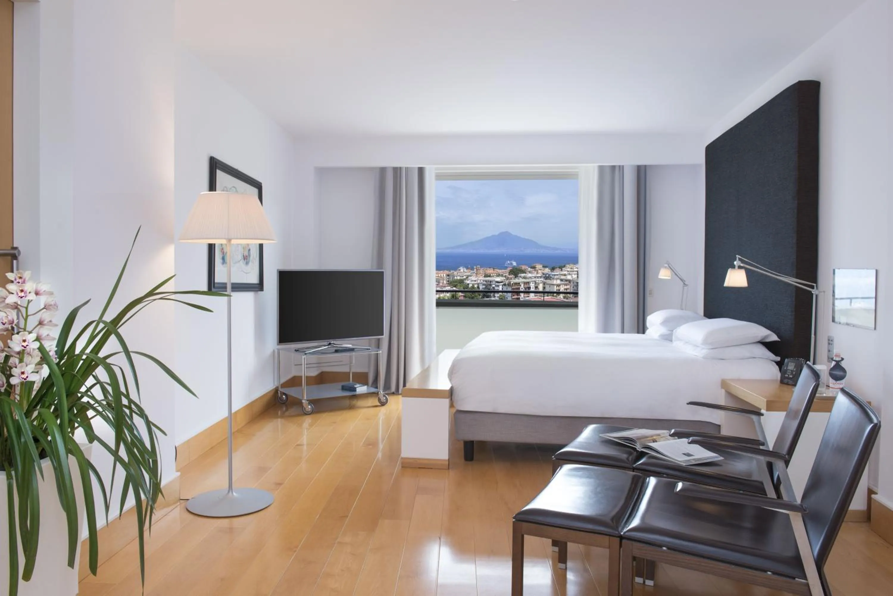 Bed in Hilton Sorrento Palace