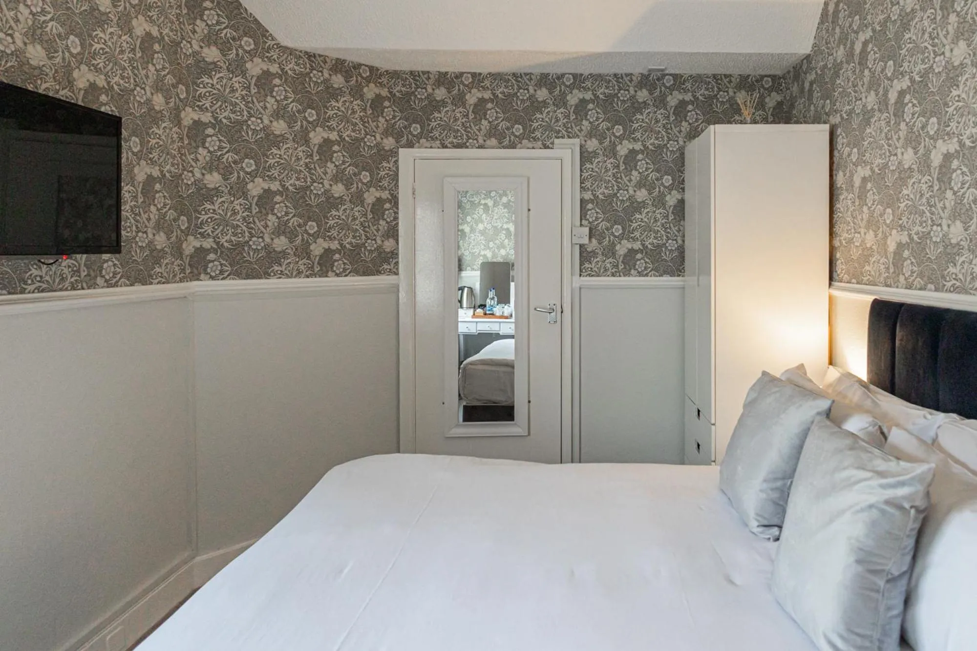 Bed in Gresham Guest House