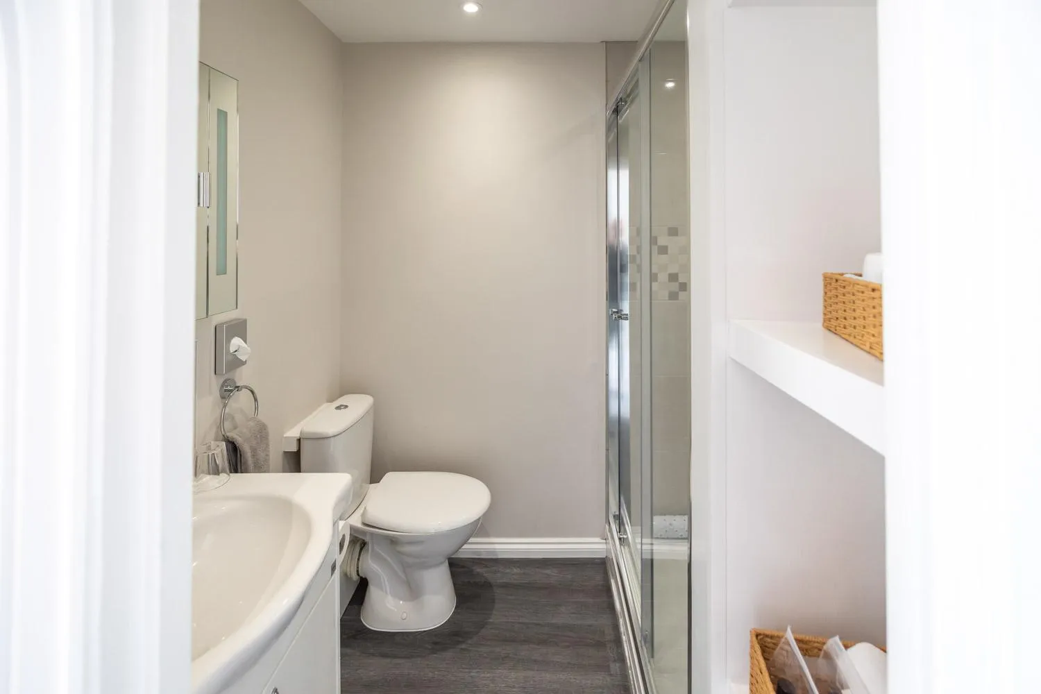 Bathroom in Gresham Guest House