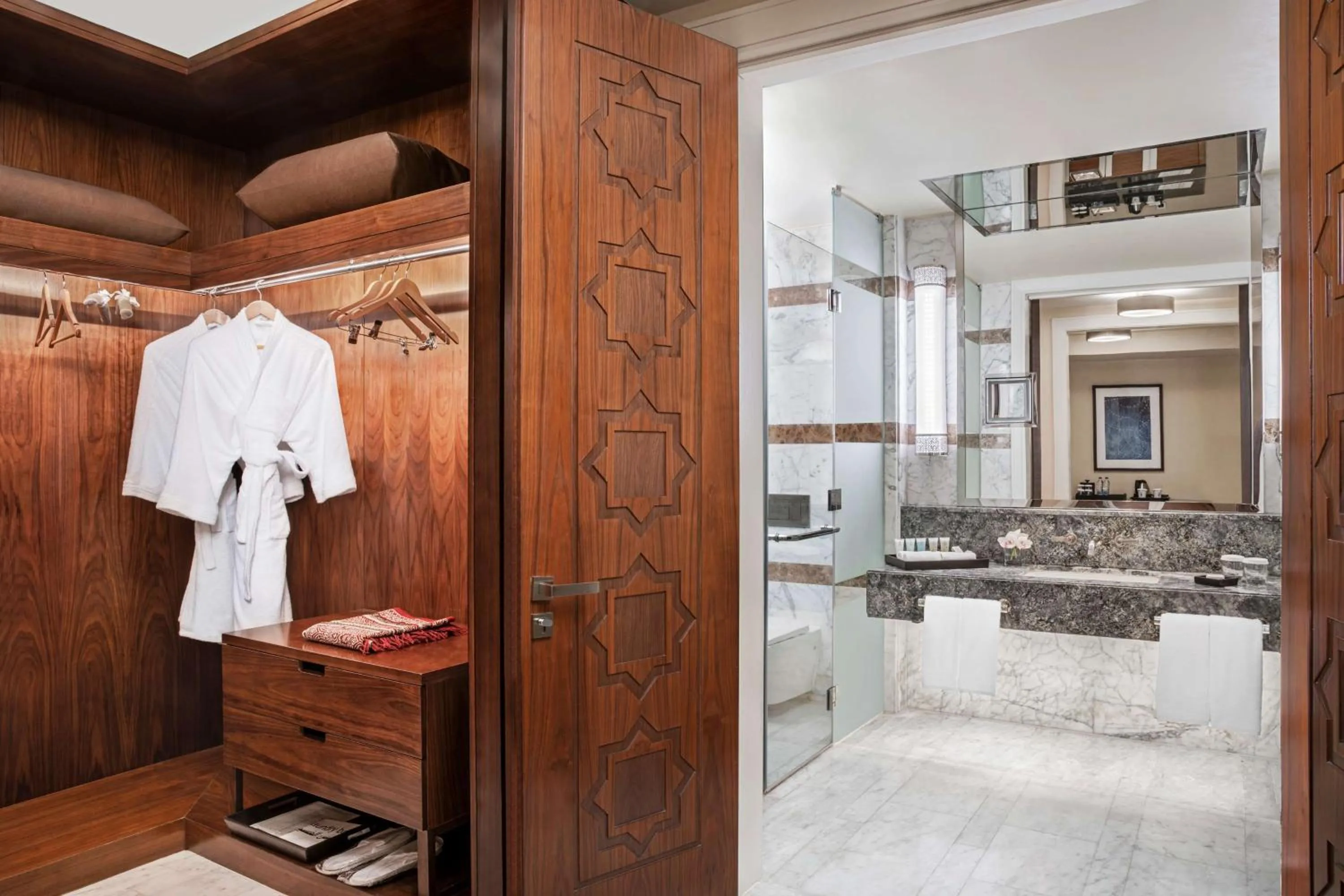 Shower in Conrad Jabal Omar Makkah