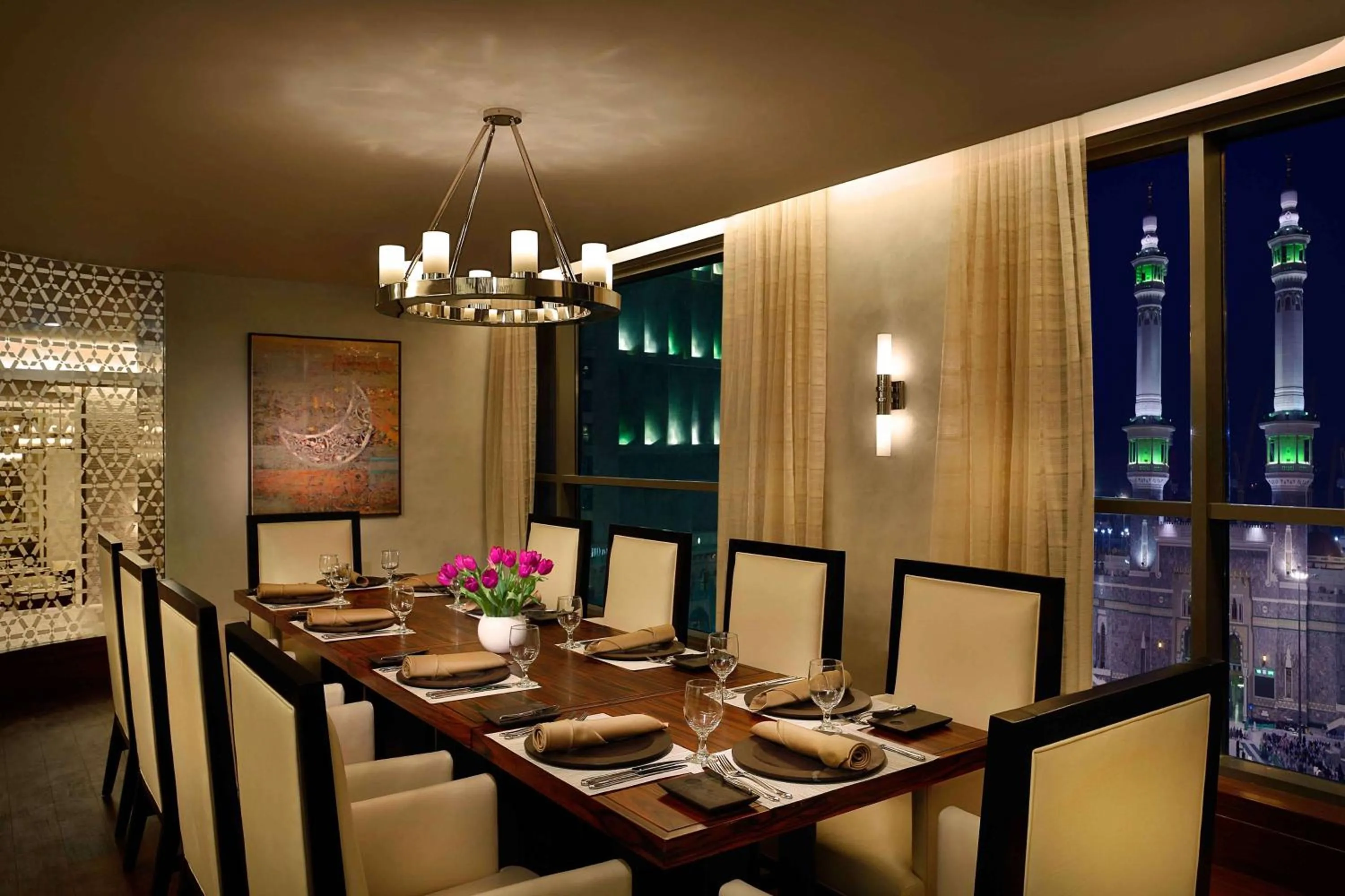 Restaurant/places to eat in Conrad Jabal Omar Makkah