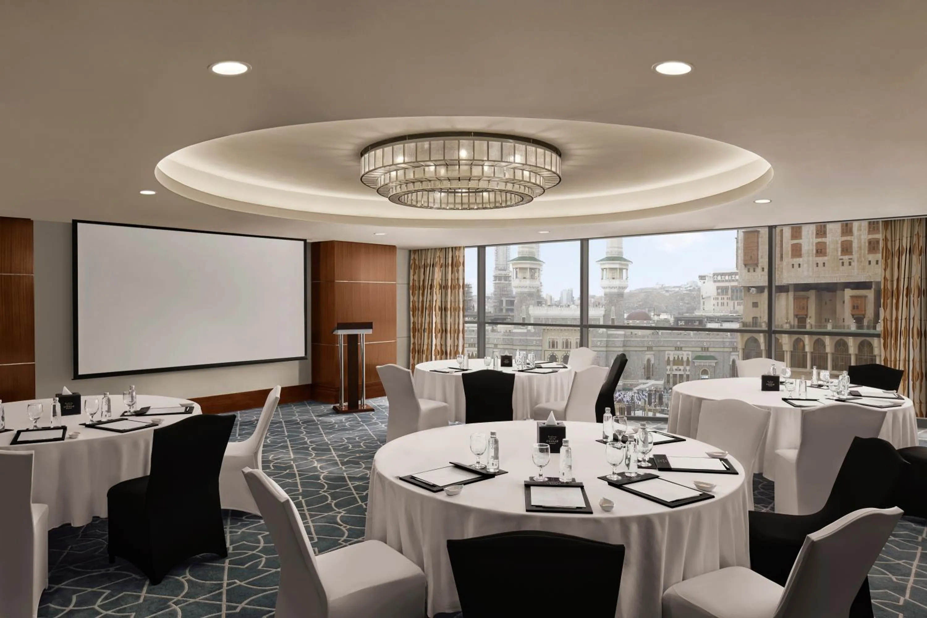 Meeting/conference room in Conrad Jabal Omar Makkah