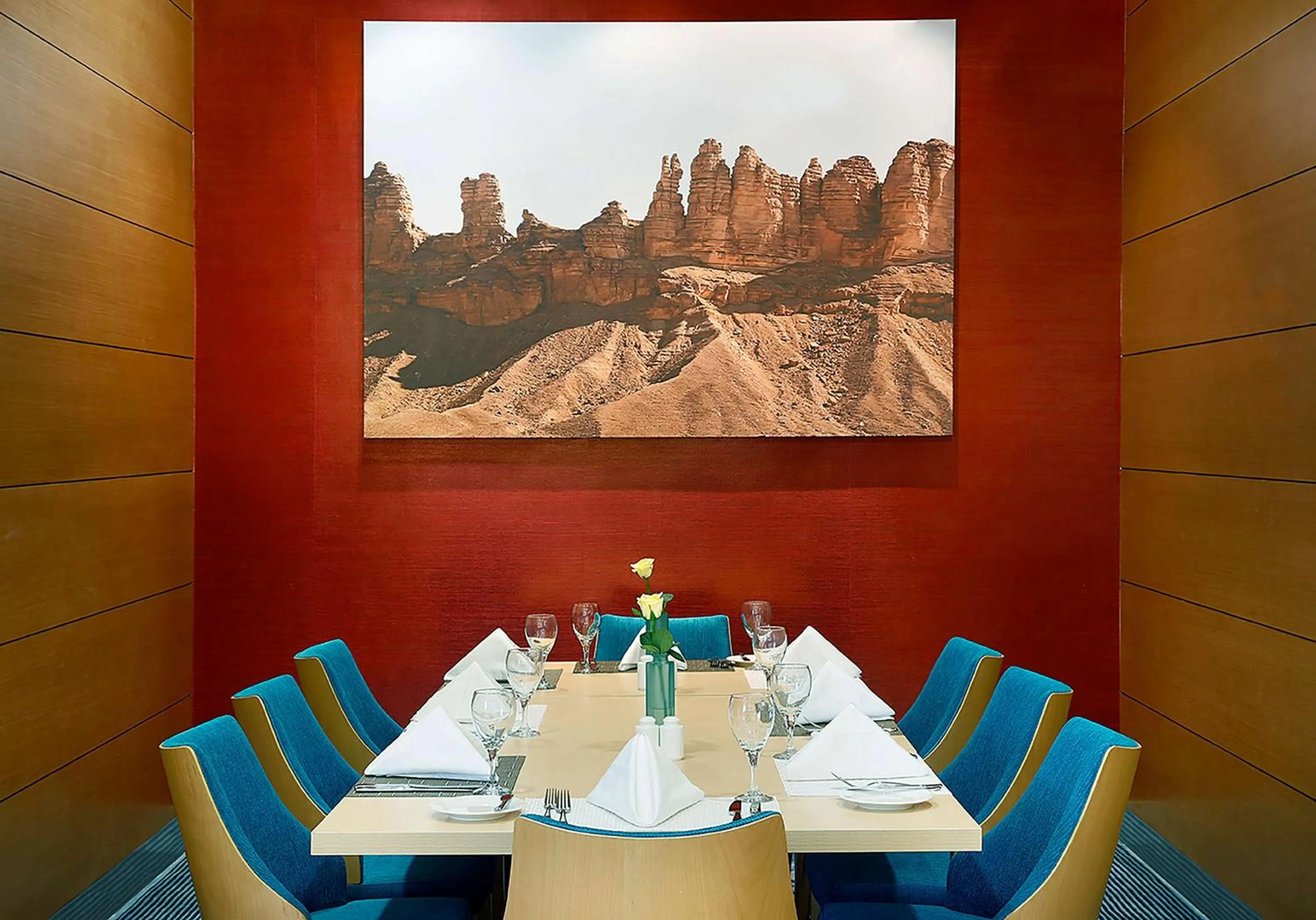 Restaurant/places to eat in Hilton Garden Inn Tabuk