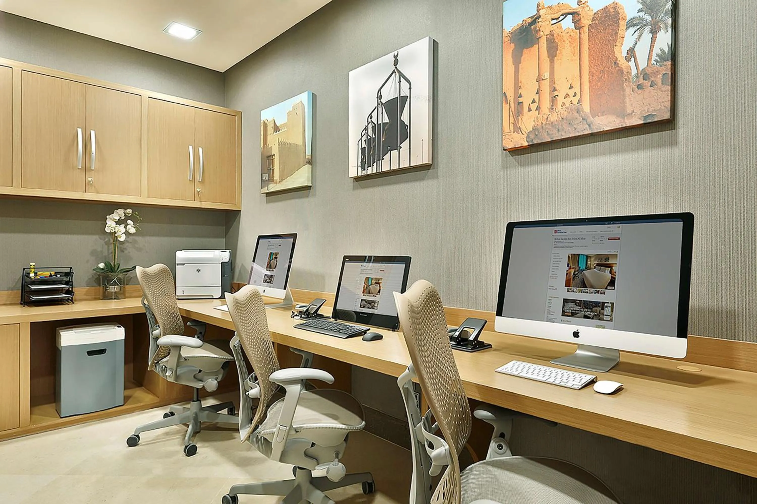 Business facilities in Hilton Garden Inn Tabuk