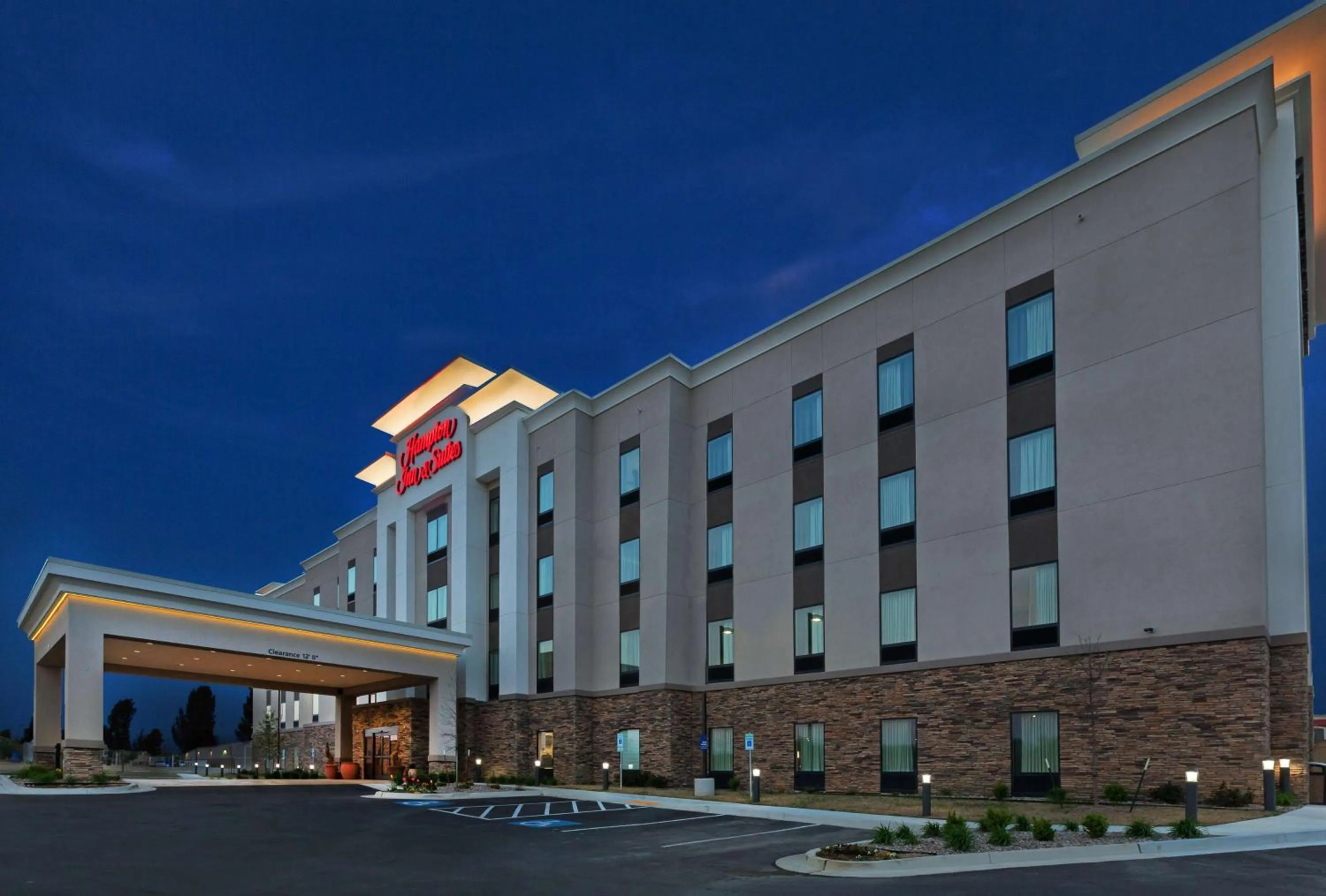 Property building in Hampton Inn & Suites Claremore