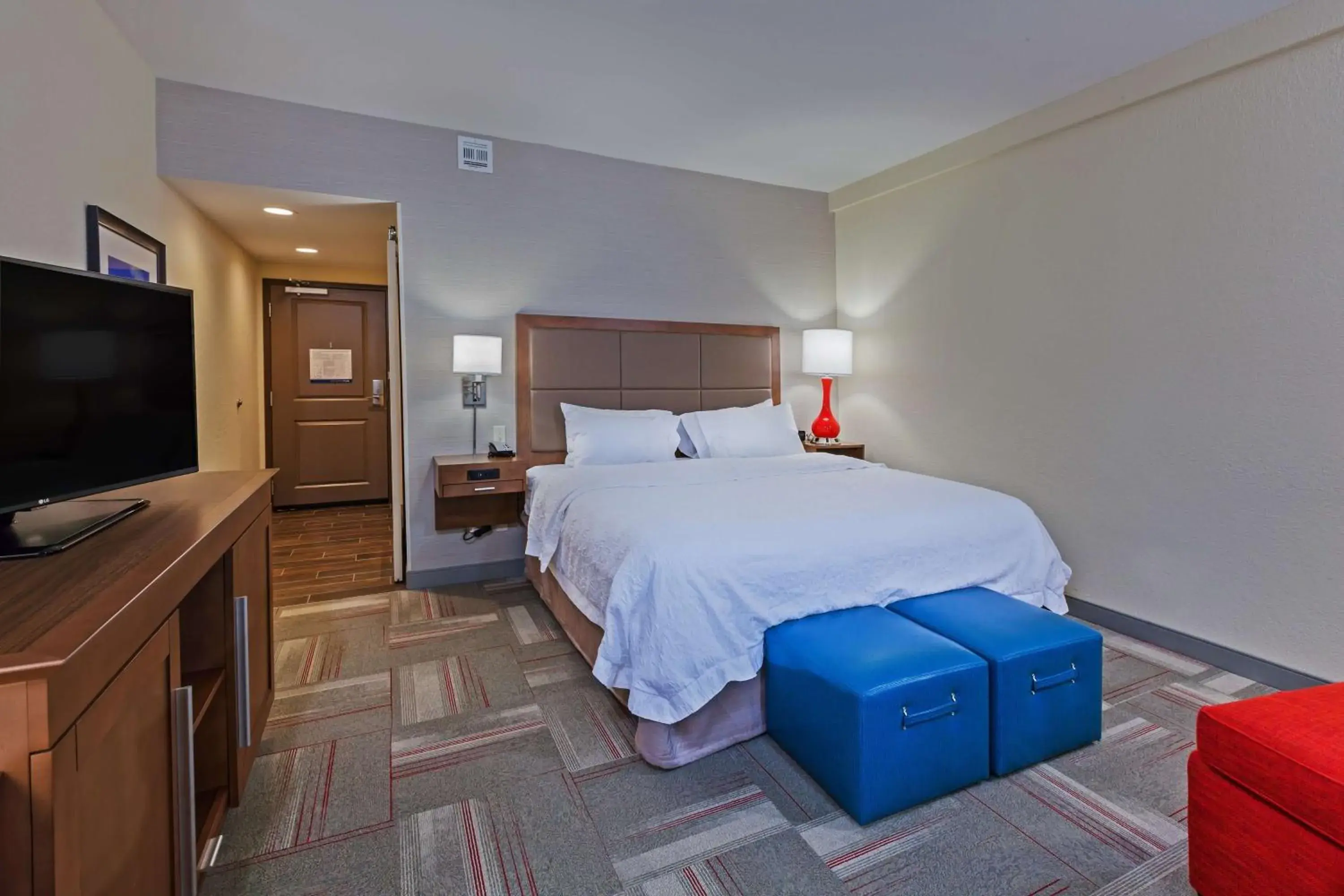 King Room - Non-Smoking in Hampton Inn & Suites Claremore King Room - Non-Smoking in Hampton Inn & Suites Claremore