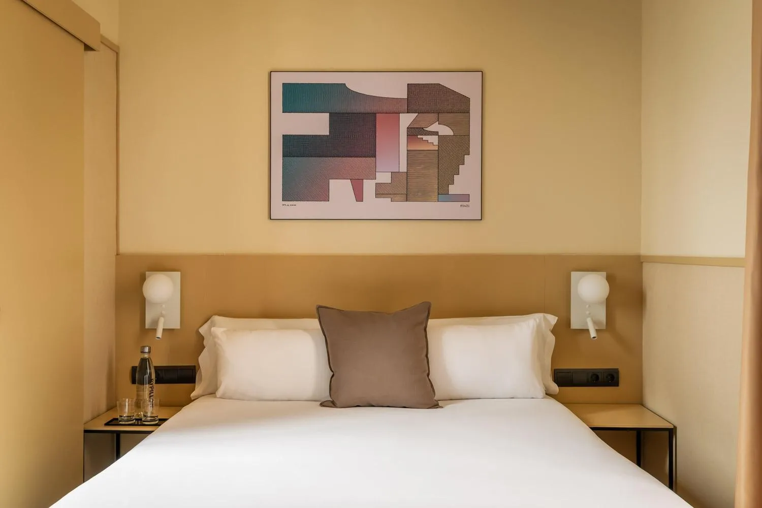 Bed in BYPILLOW The Citadel