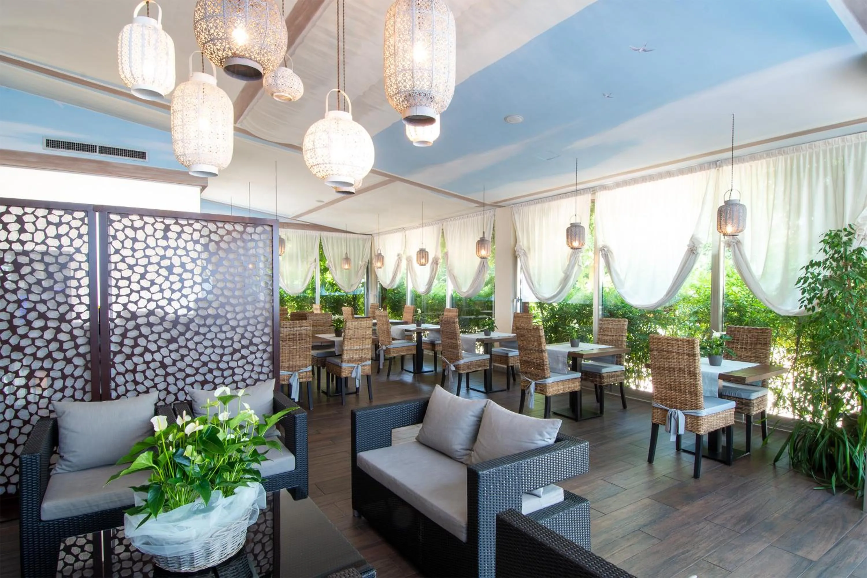 Restaurant/places to eat in Hotel Silver Milano