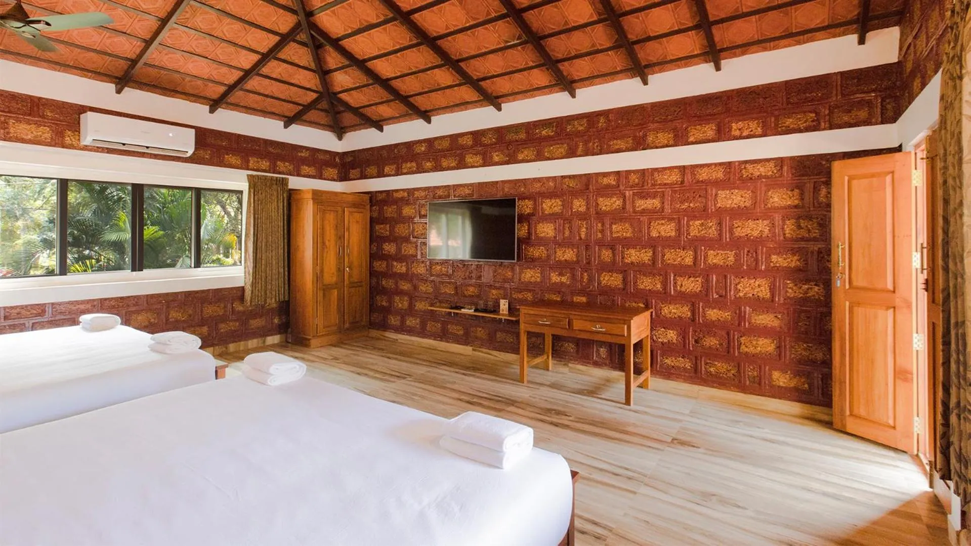 Bed in AARA Jungle Resort