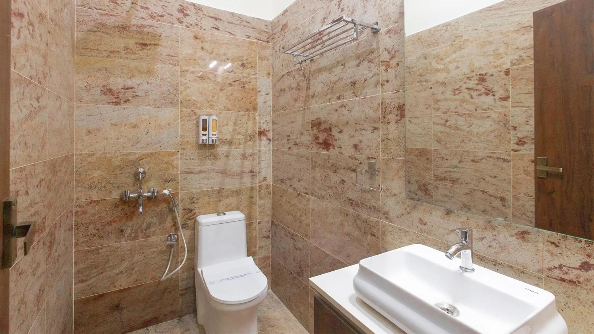 Shower in AARA Jungle Resort