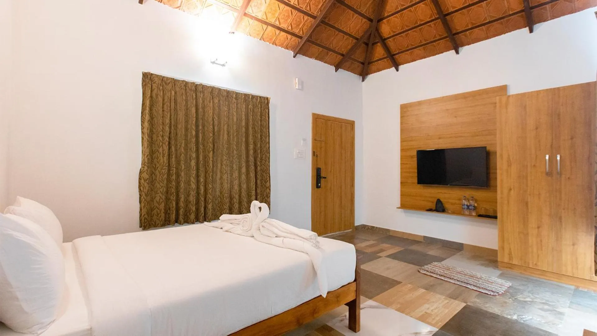 Bed in AARA Jungle Resort