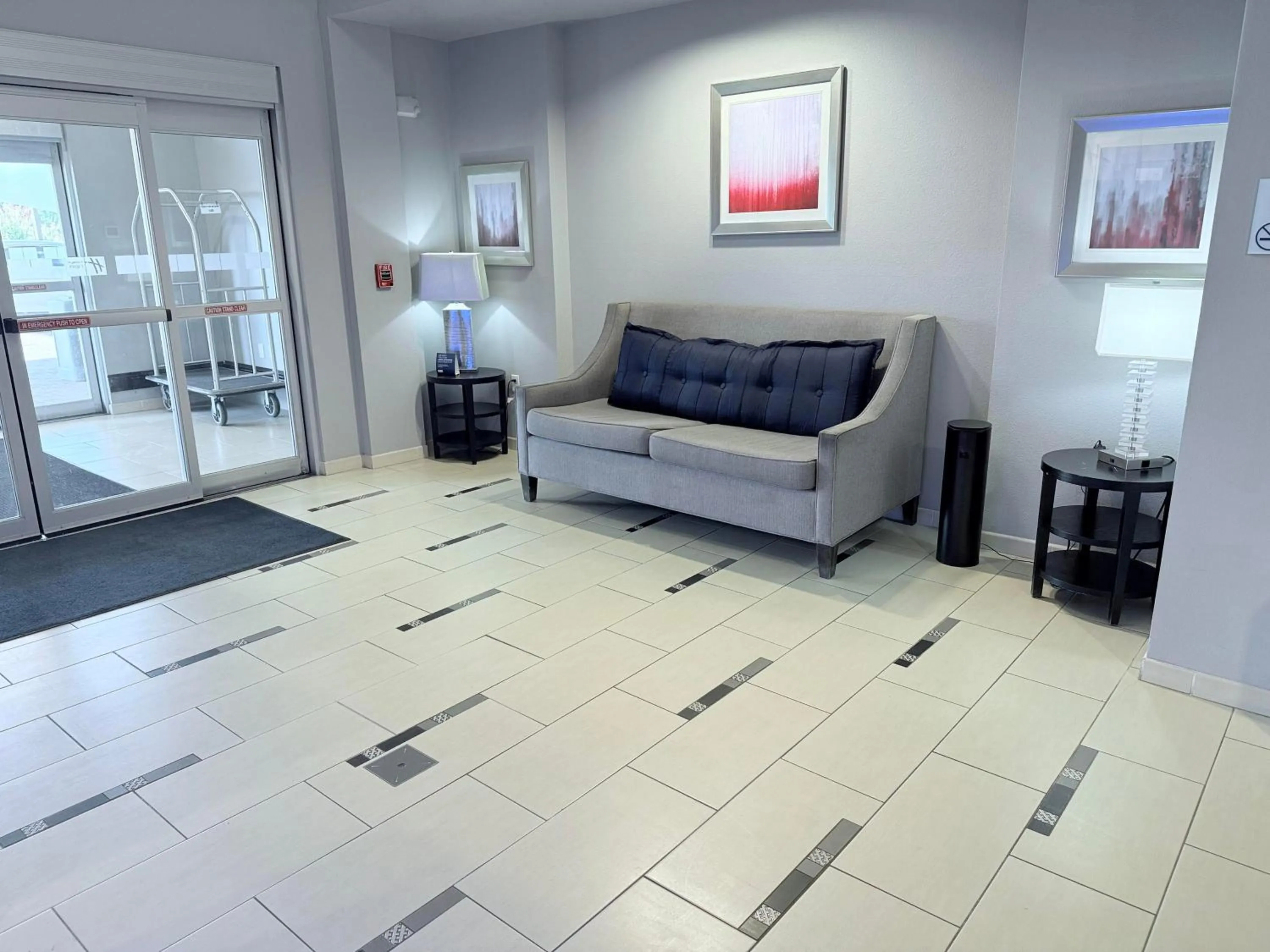 Lobby or reception in Holiday Inn Express & Suites Bonham by IHG