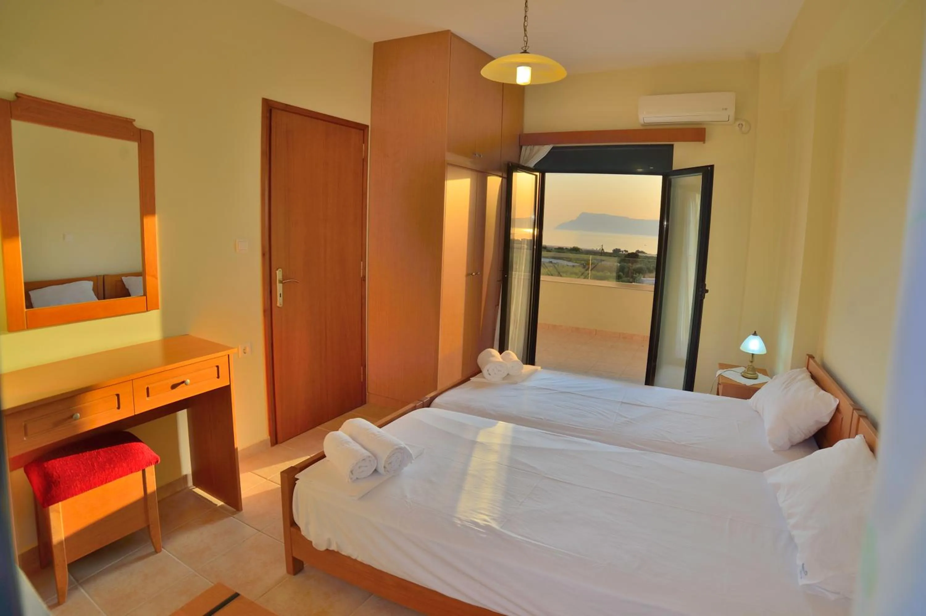 Bed in Xenios Zeus Apartments