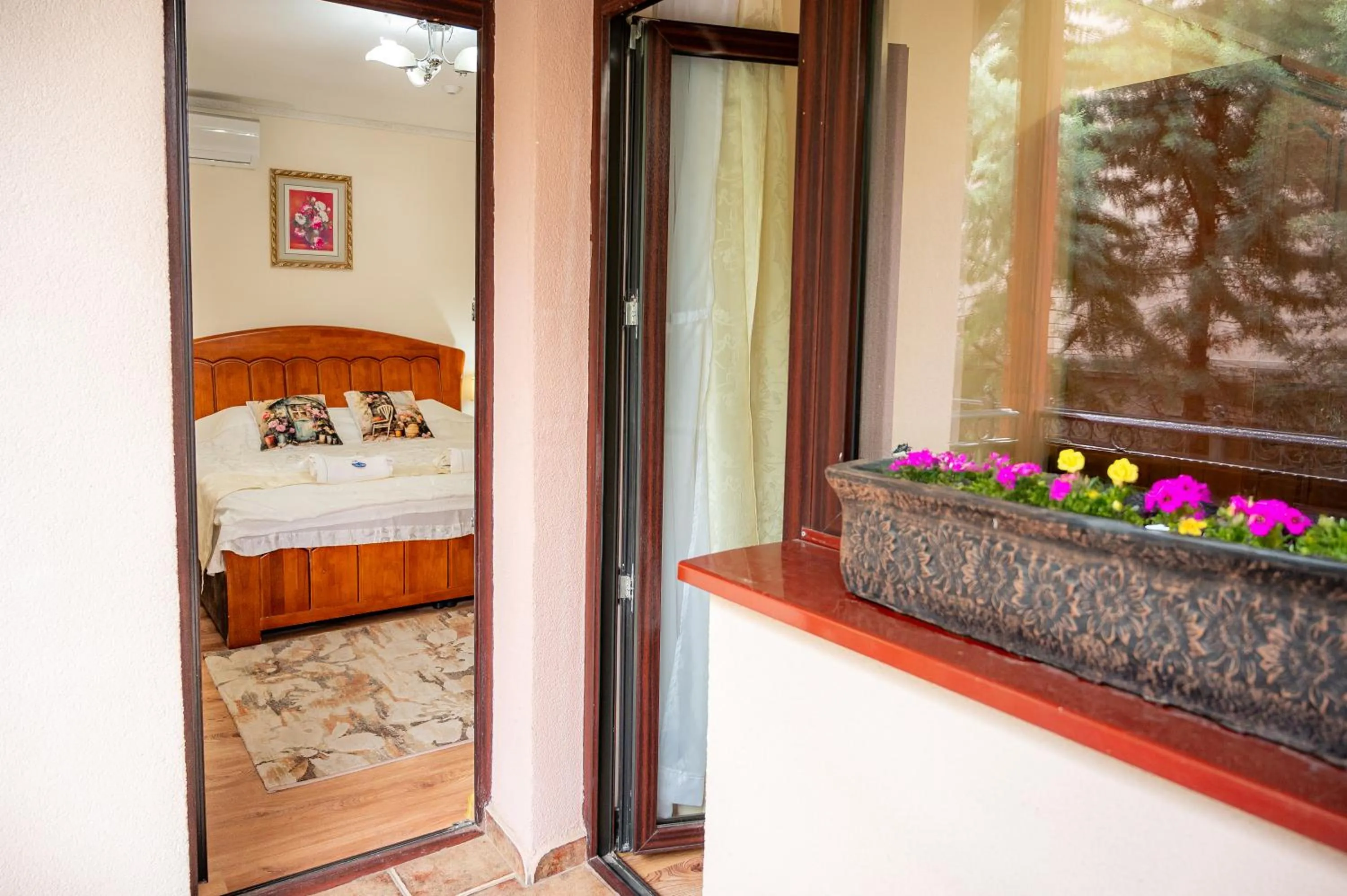 Bed in Complex Koko Hills