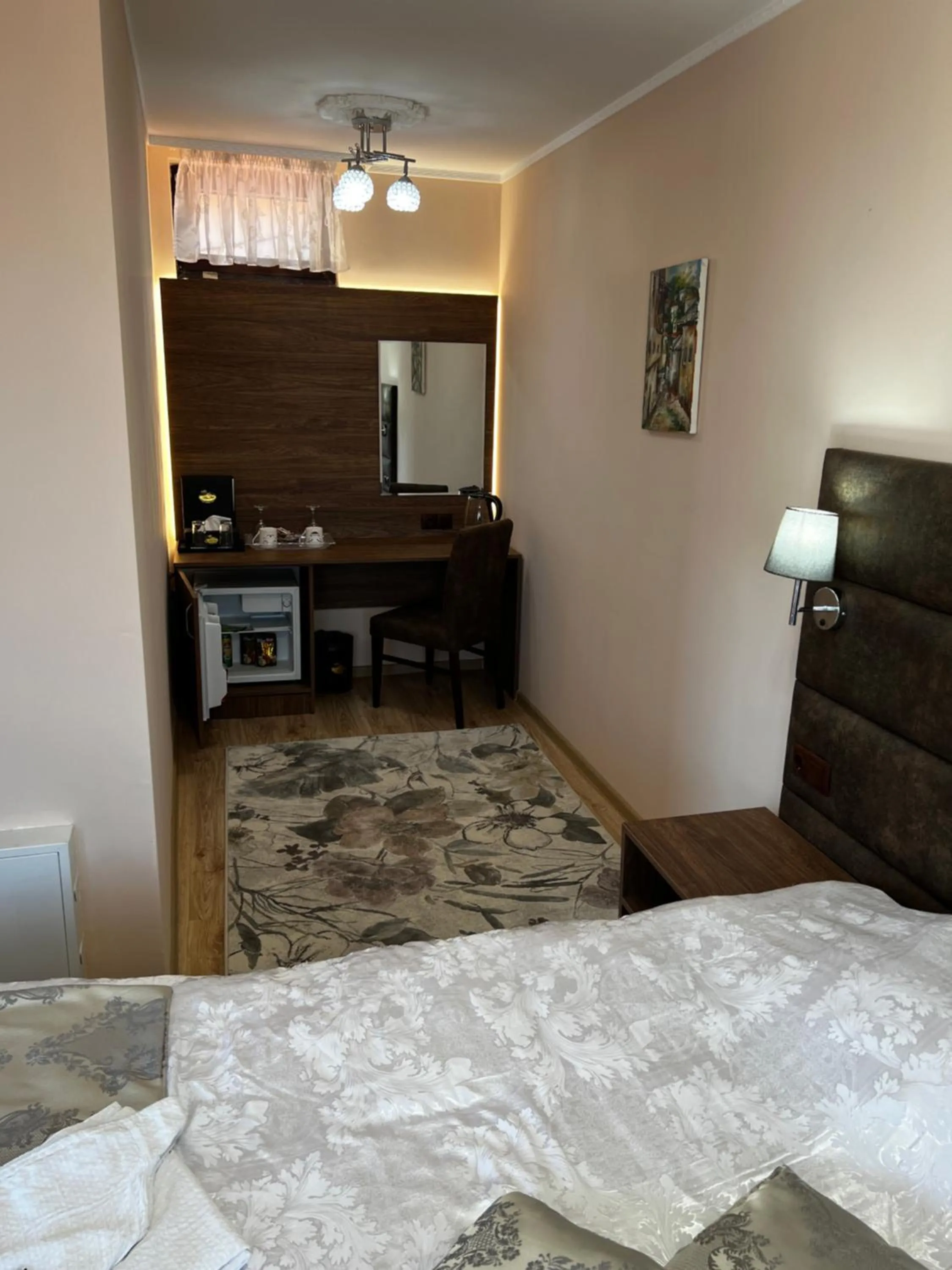 Bed in Complex Koko Hills