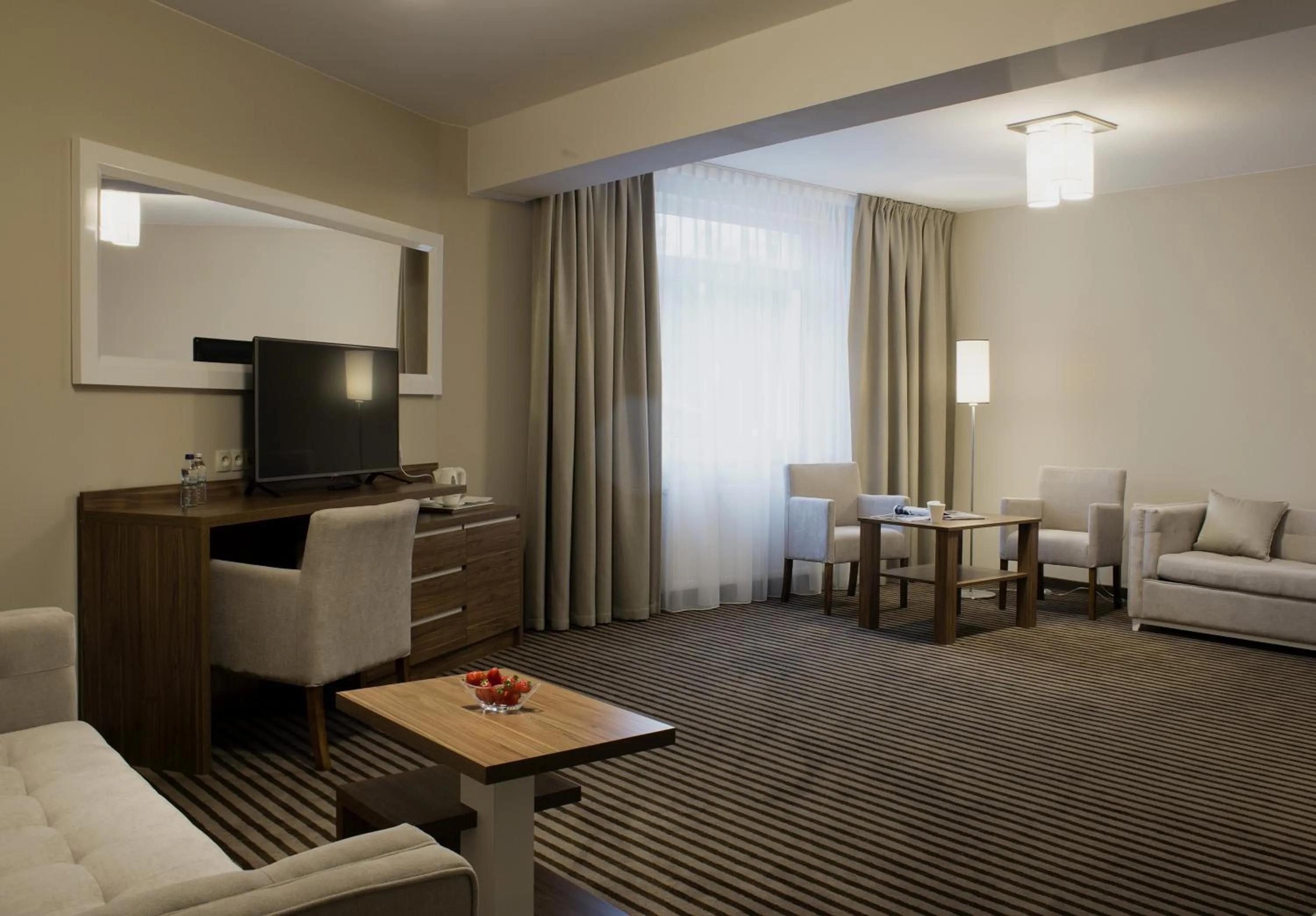 TV and multimedia in Hotel White