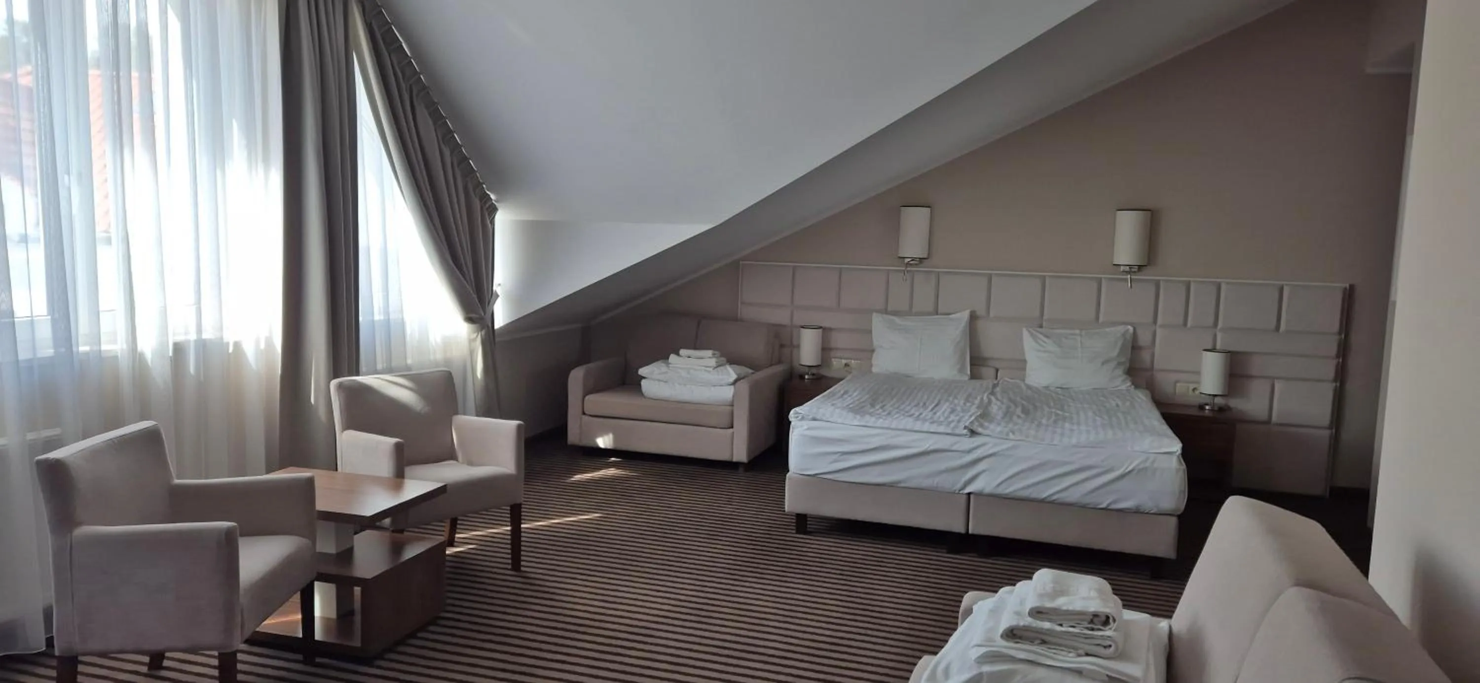 Other, Bed in Hotel White