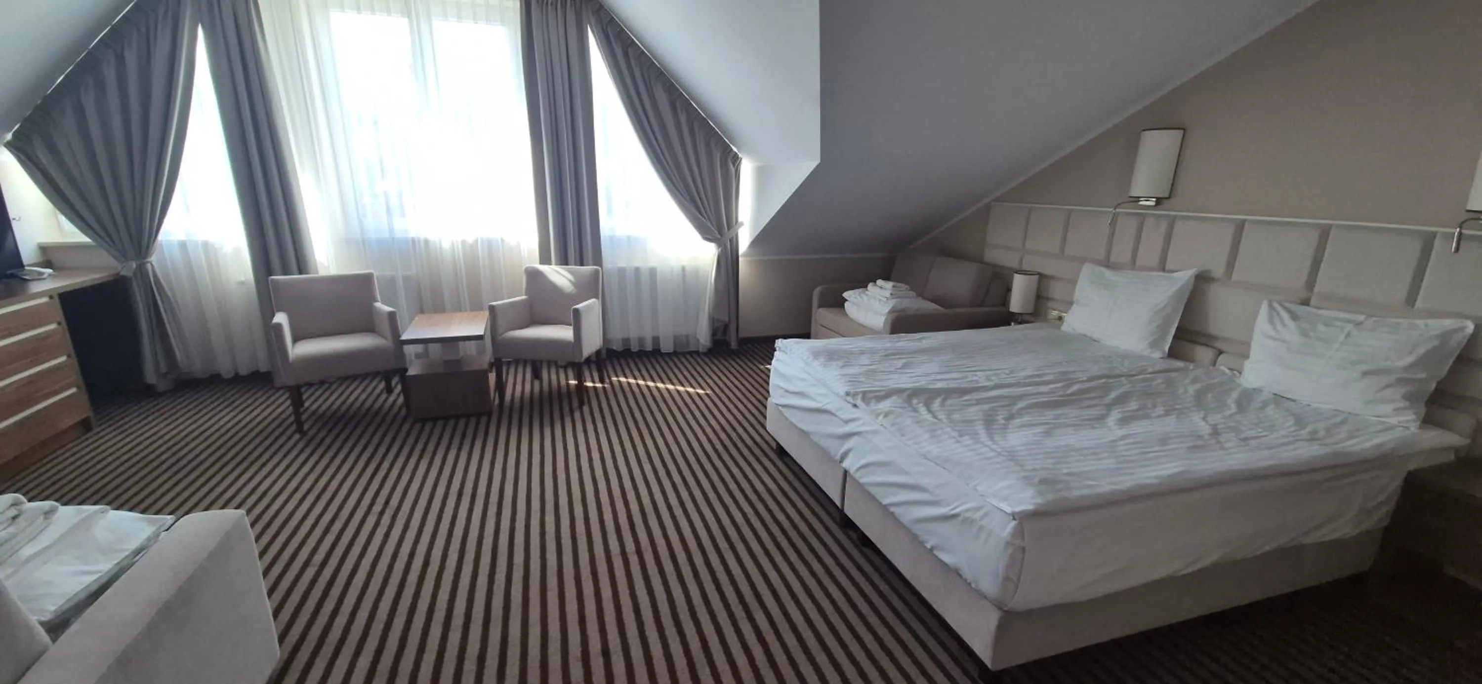 Other, Bed in Hotel White