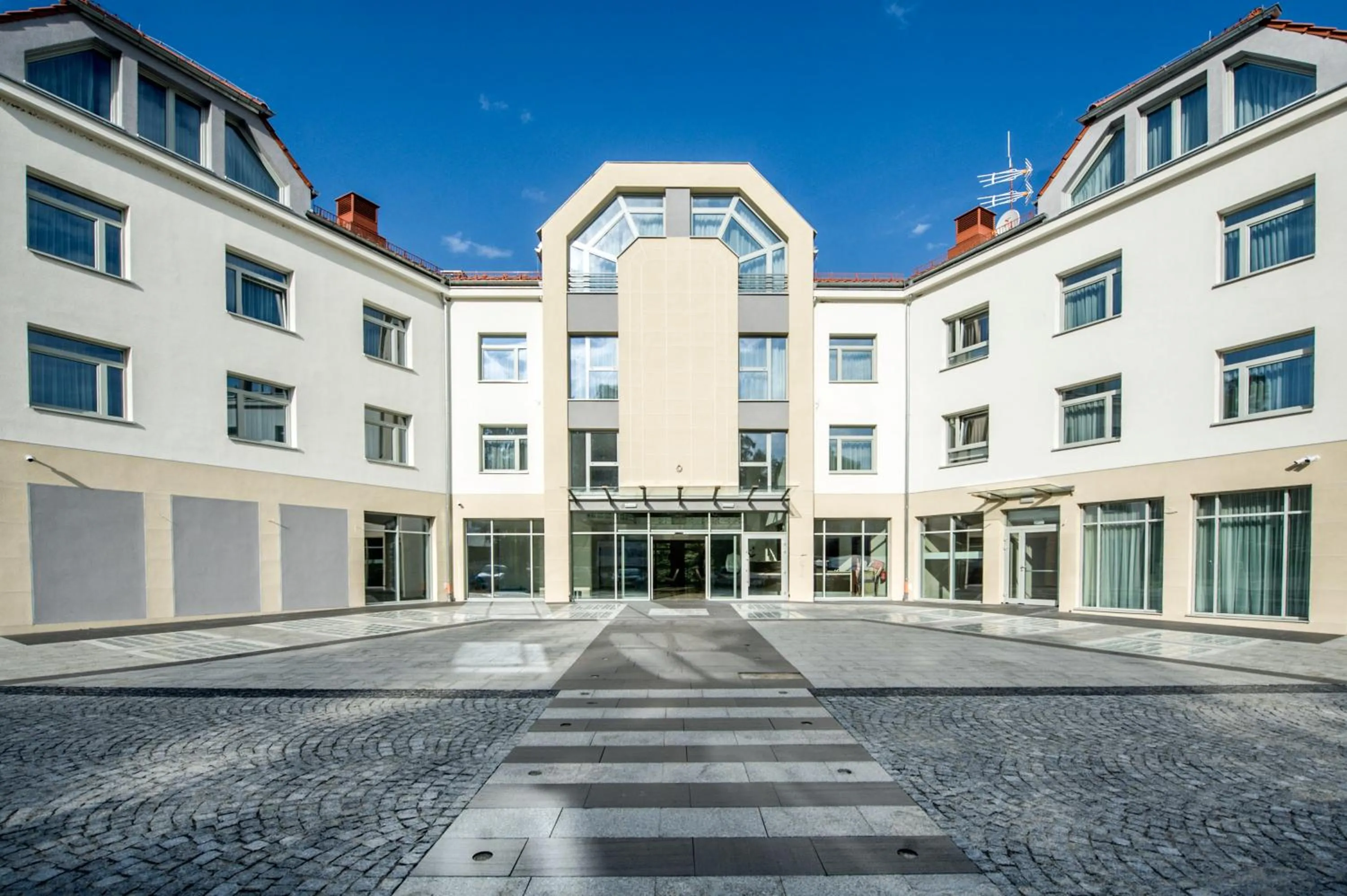 Property building in Hotel White