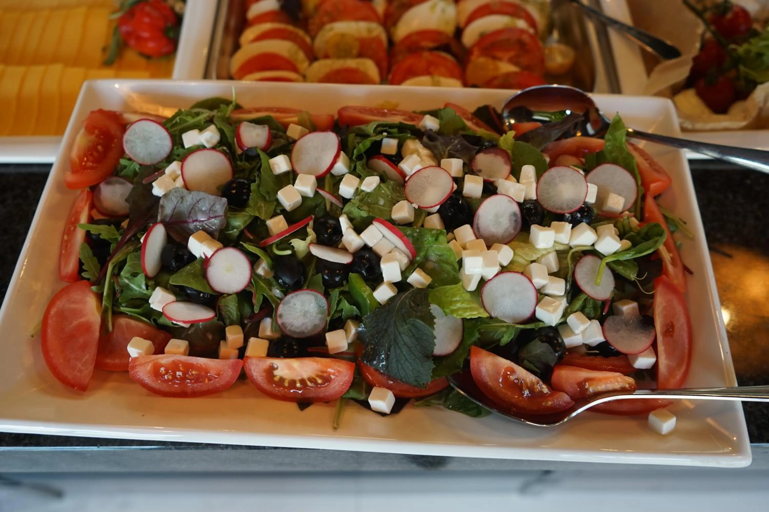 Food and drinks in Hotel White