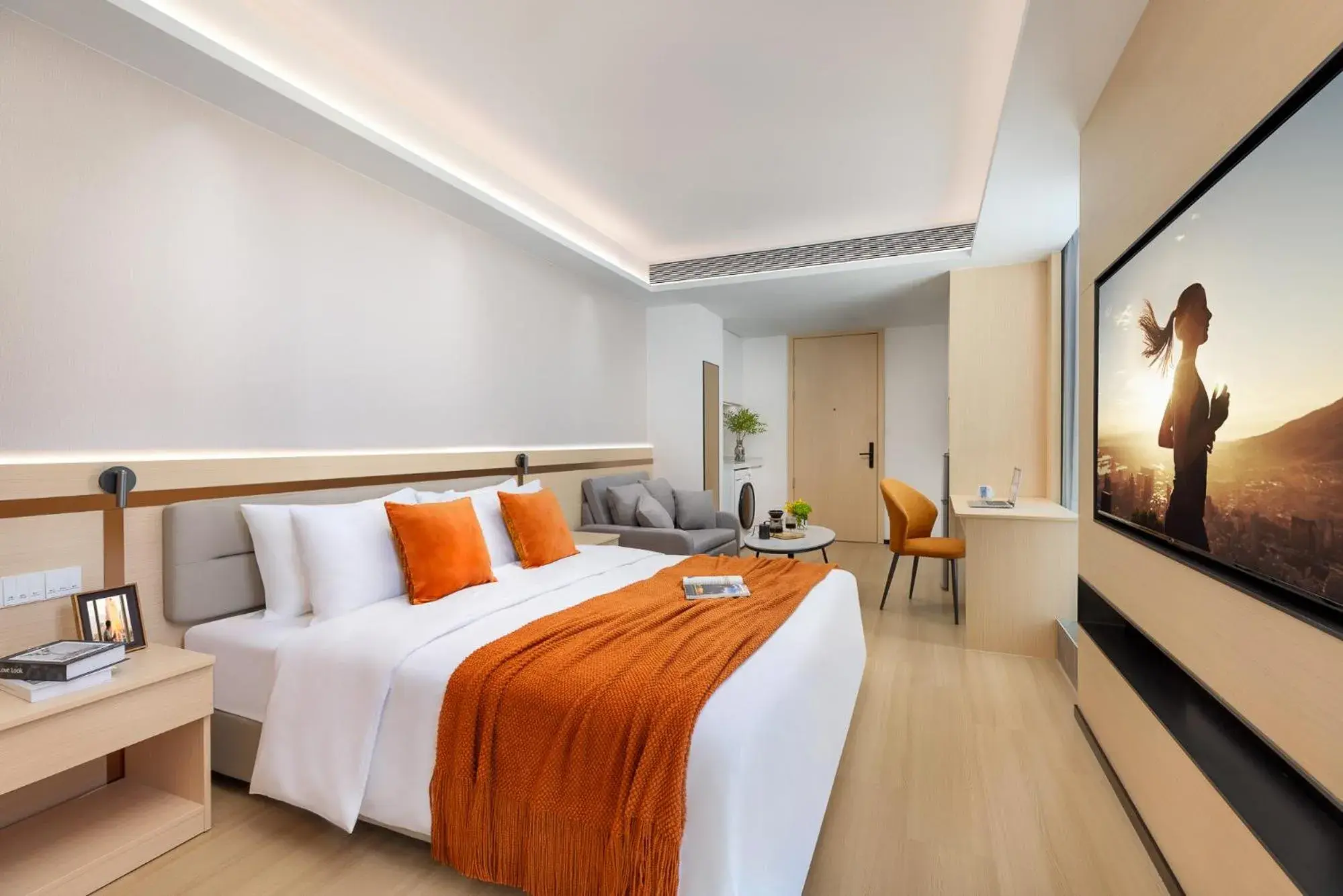 Deluxe King Room in Citadines Gongbei Zhuhai Deluxe King Room in Citadines Gongbei Zhuhai