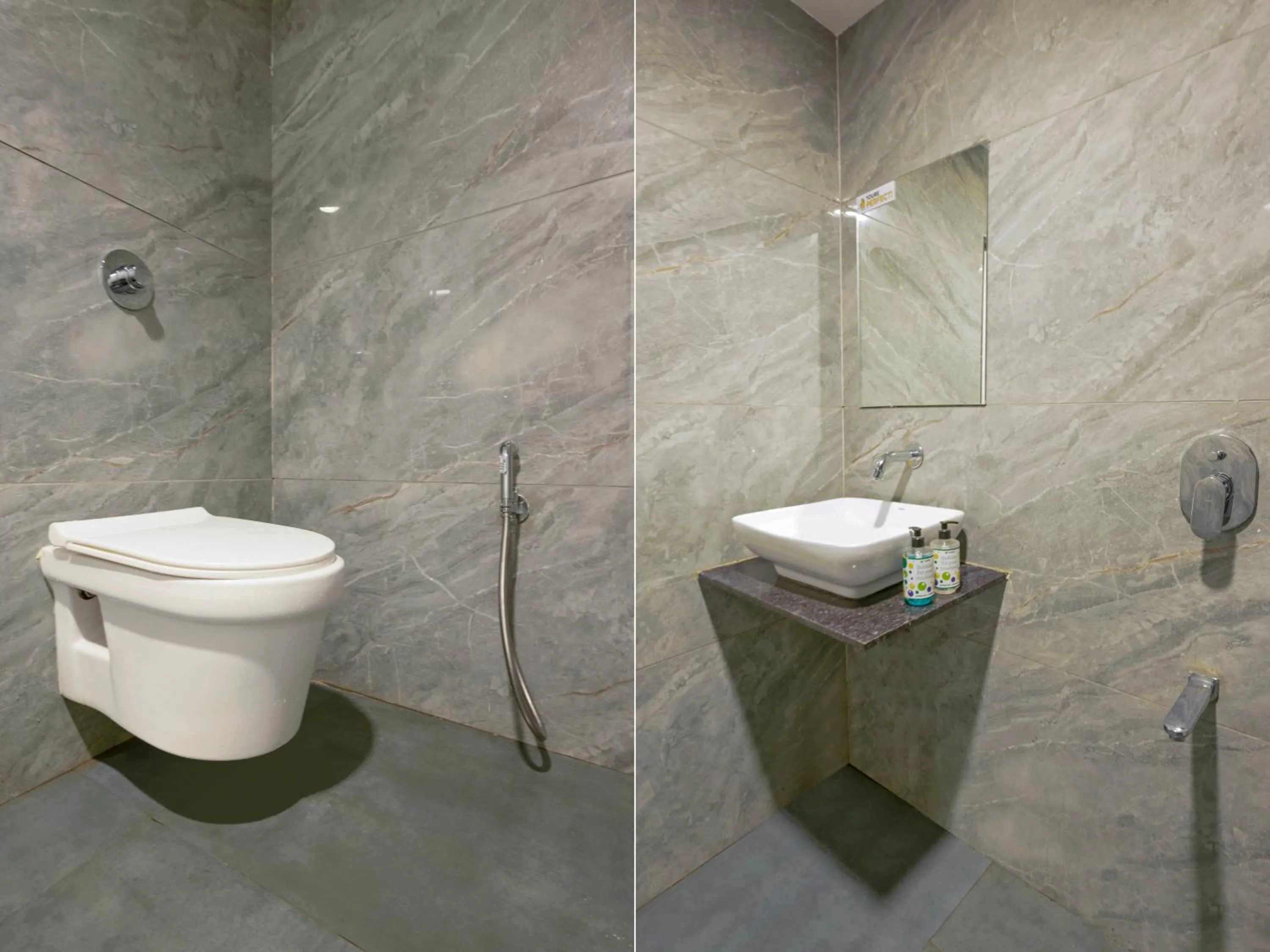 Bathroom in Itsy Hotels Indra Palace