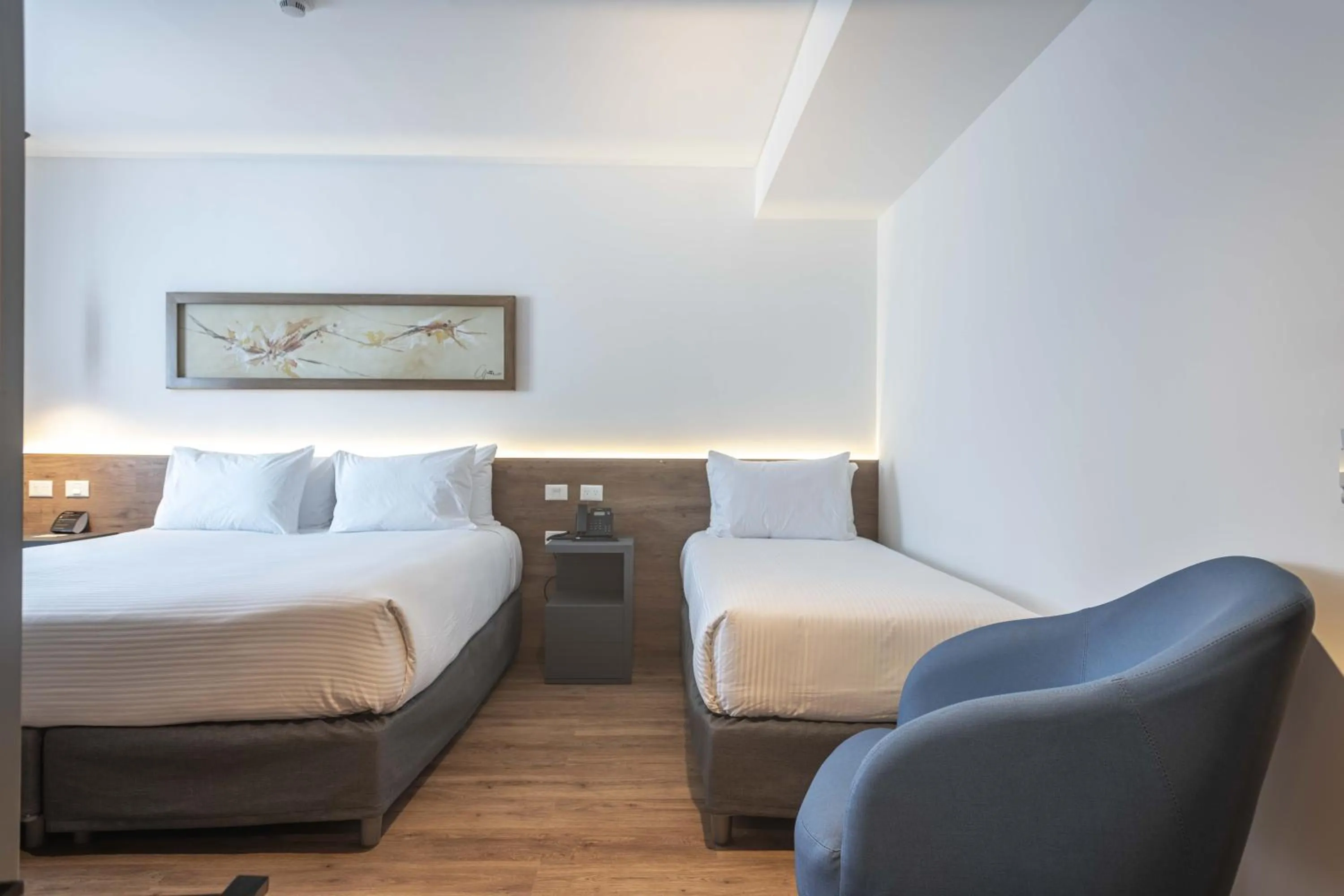 Photo of the whole room, Bed in Dazzler by Wyndham Salta