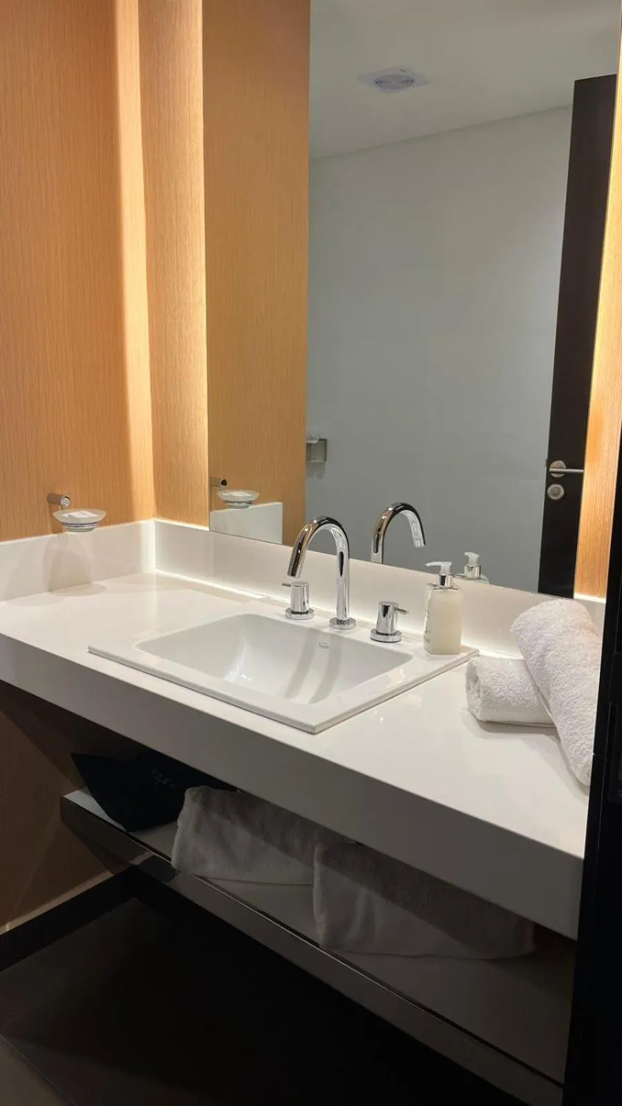 Bathroom in Dazzler by Wyndham Salta