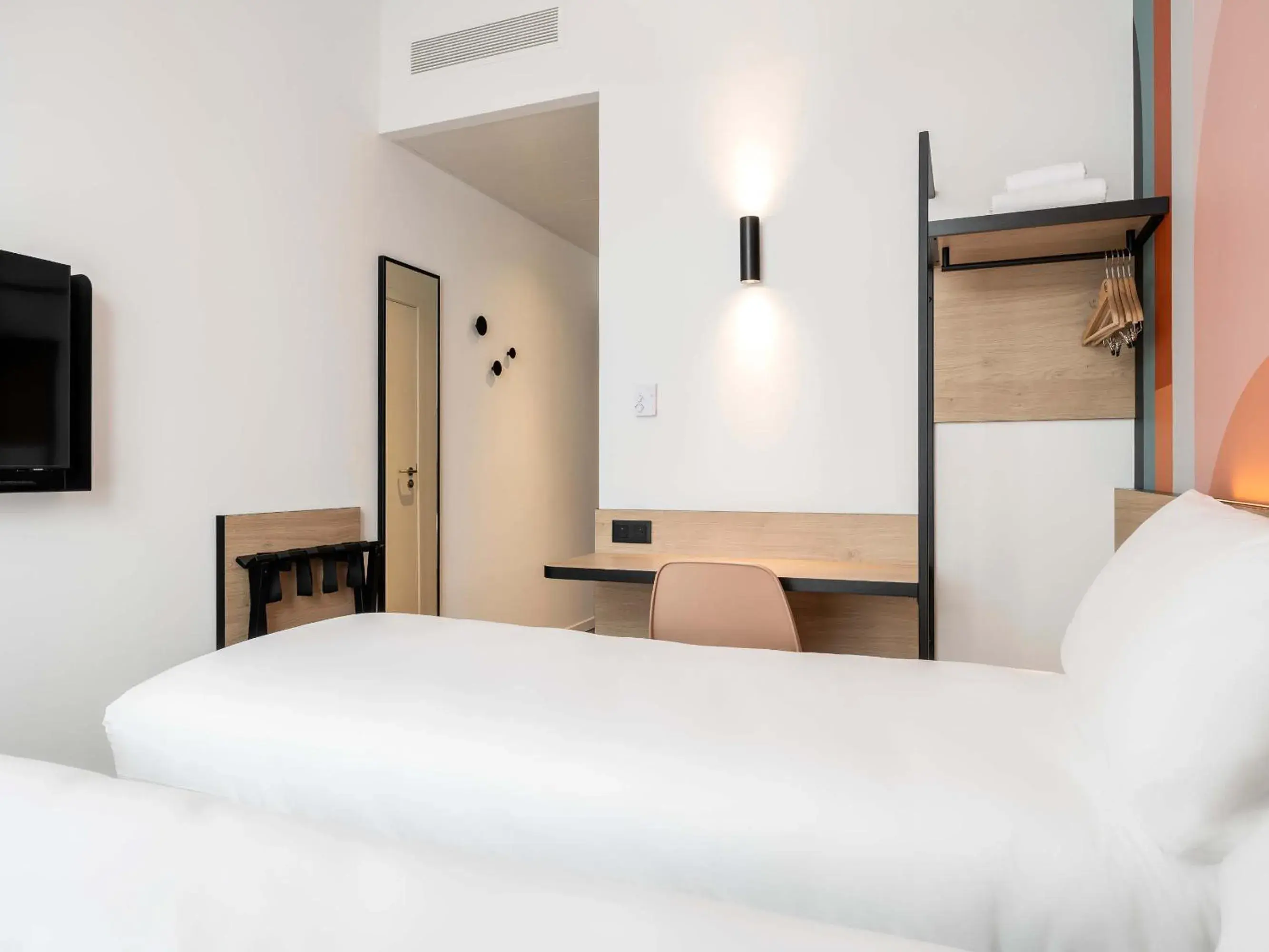 Twin Room in B&B HOTEL Luxembourg Centre Cloche d'Or Twin Room in B&B HOTEL Luxembourg Centre Cloche d'Or