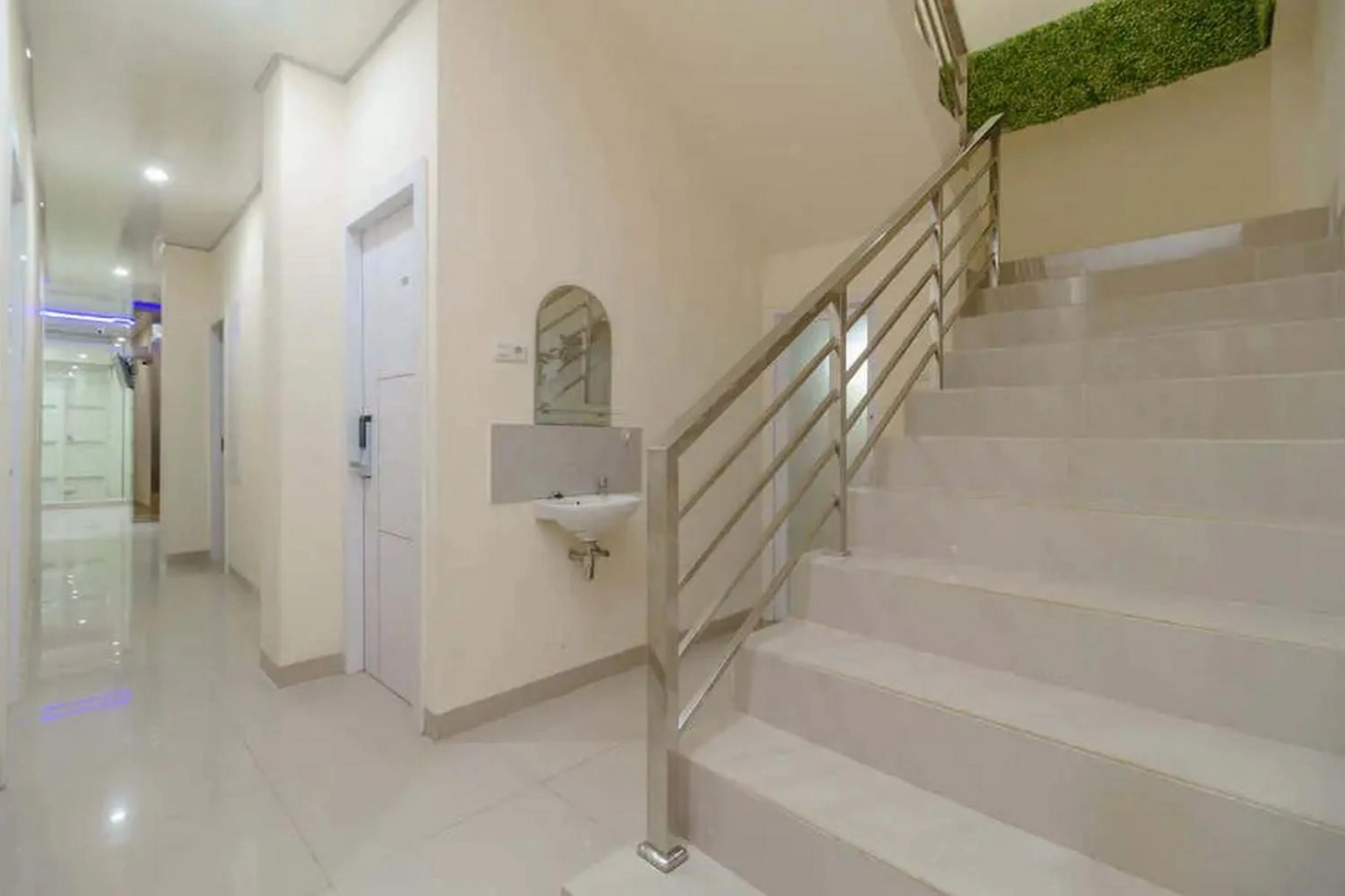 Property building in RedDoorz Plus near RS RK Charitas 2 Palembang