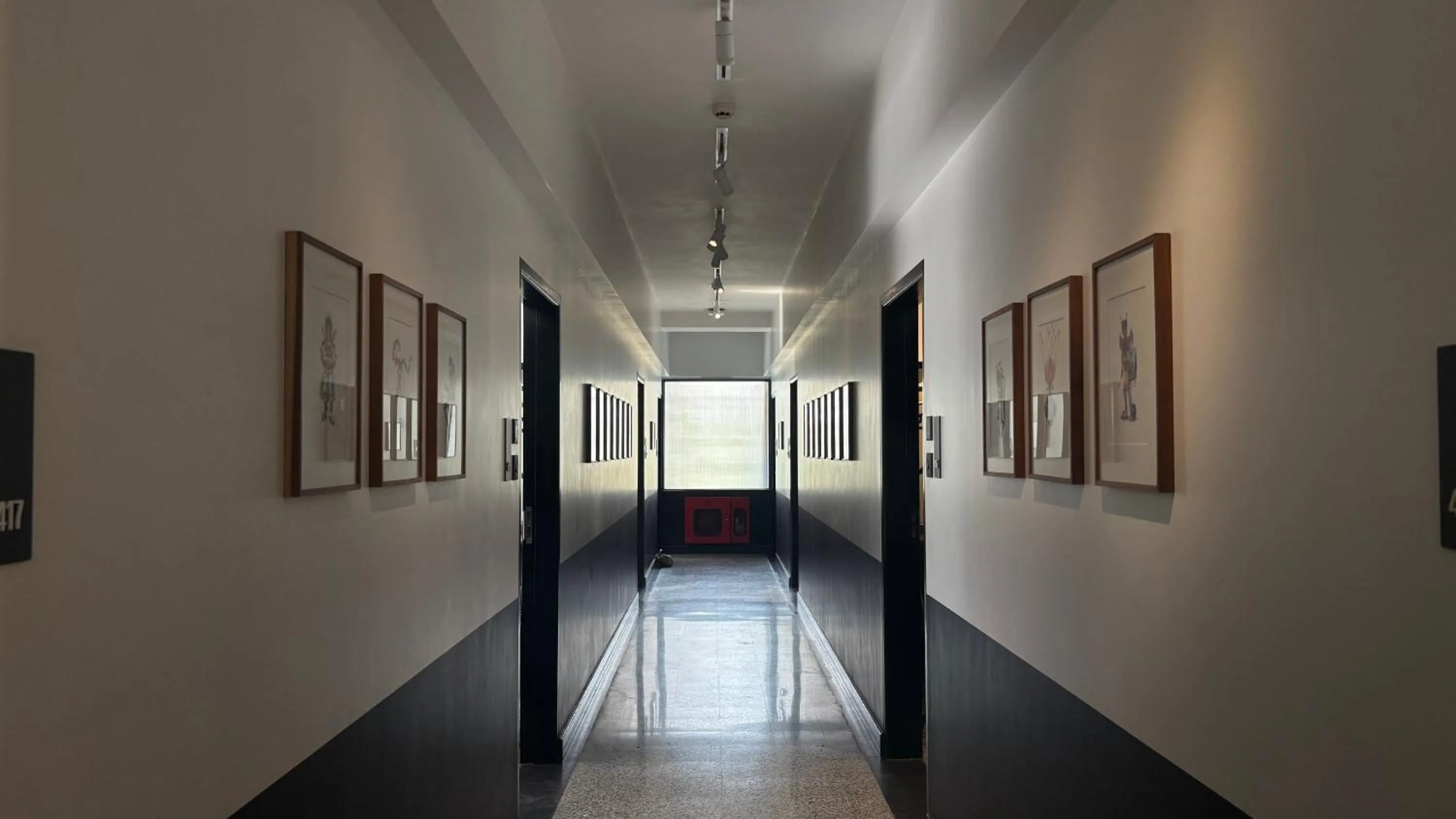 Lobby or reception in Wellesley Hotel