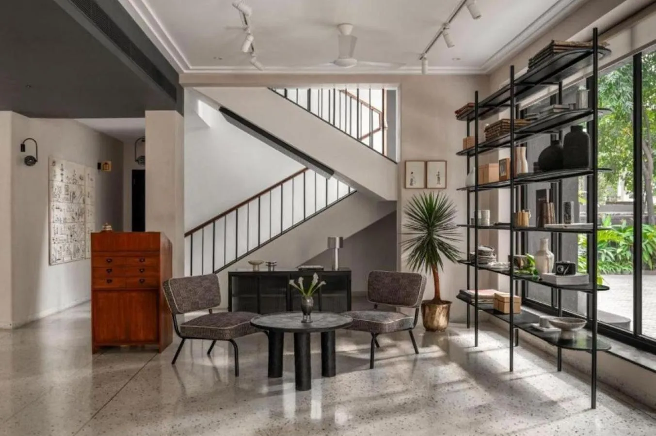 Lobby or reception in Wellesley Hotel