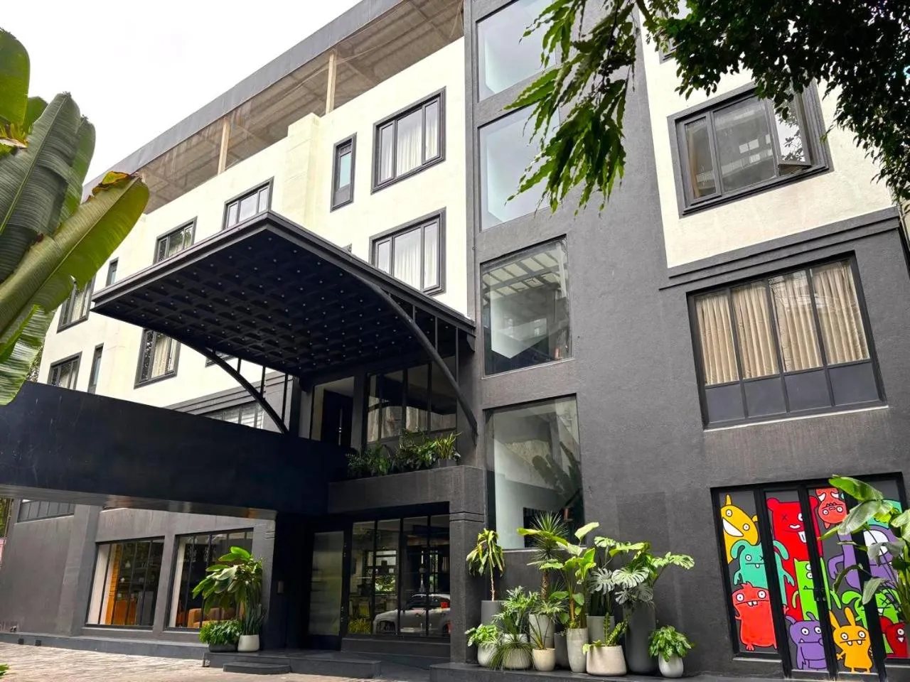 View (from property/room) in Wellesley Hotel