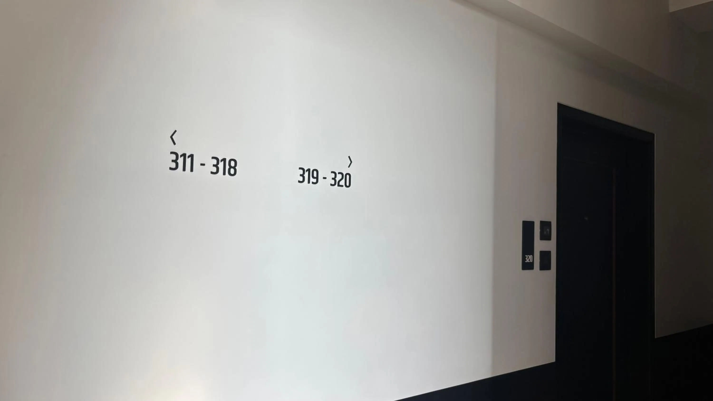 Lobby or reception in Wellesley Hotel