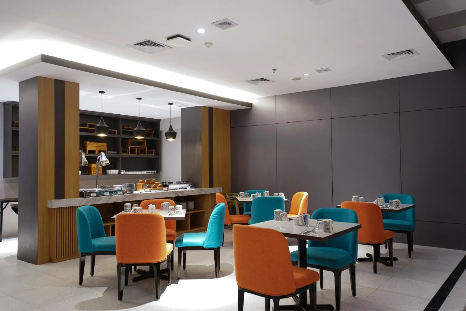 Restaurant/places to eat in Aston Emidary Bangka Hotel and Conference Center