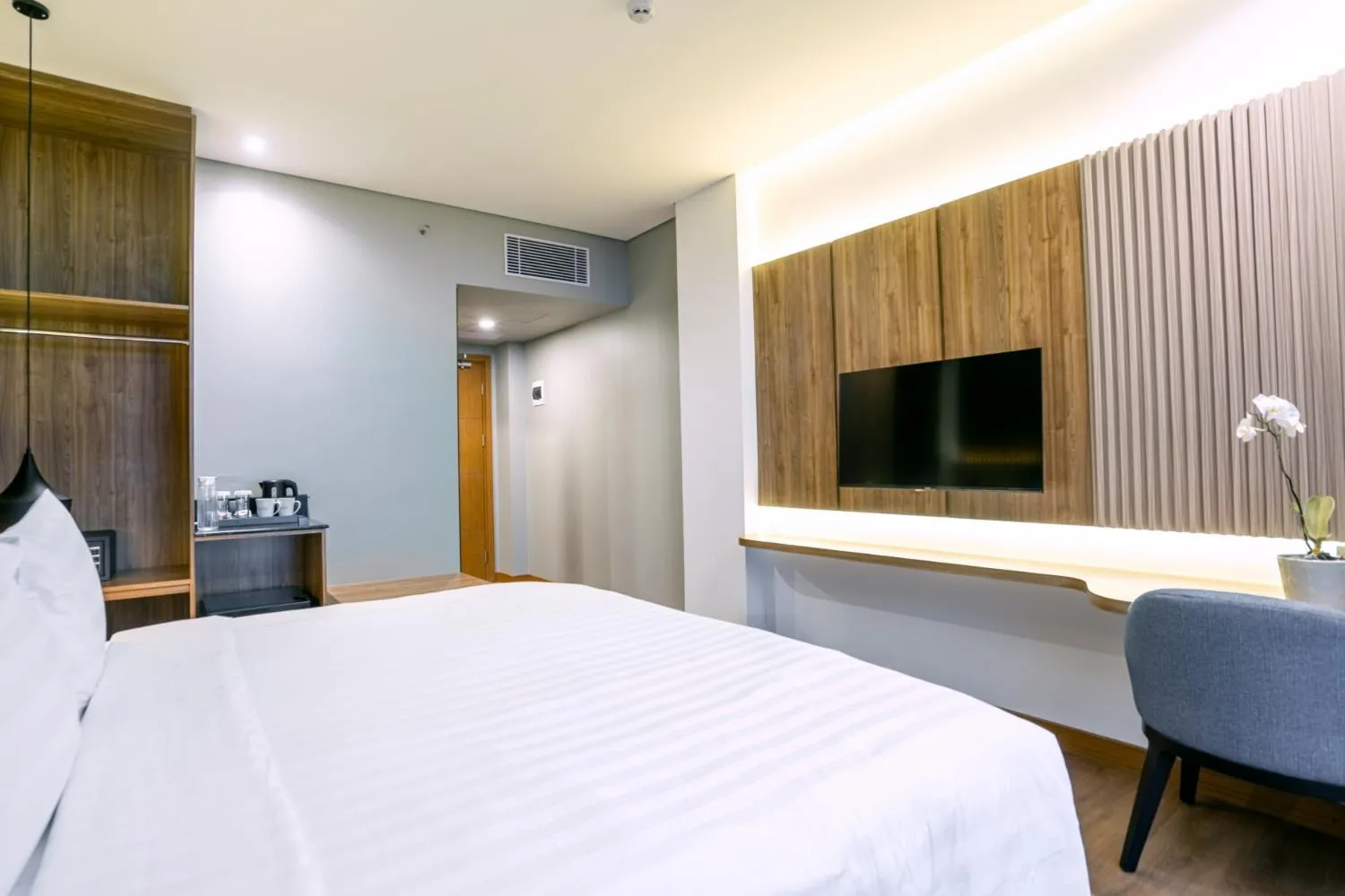Bedroom, Bed in Aston Emidary Bangka Hotel and Conference Center