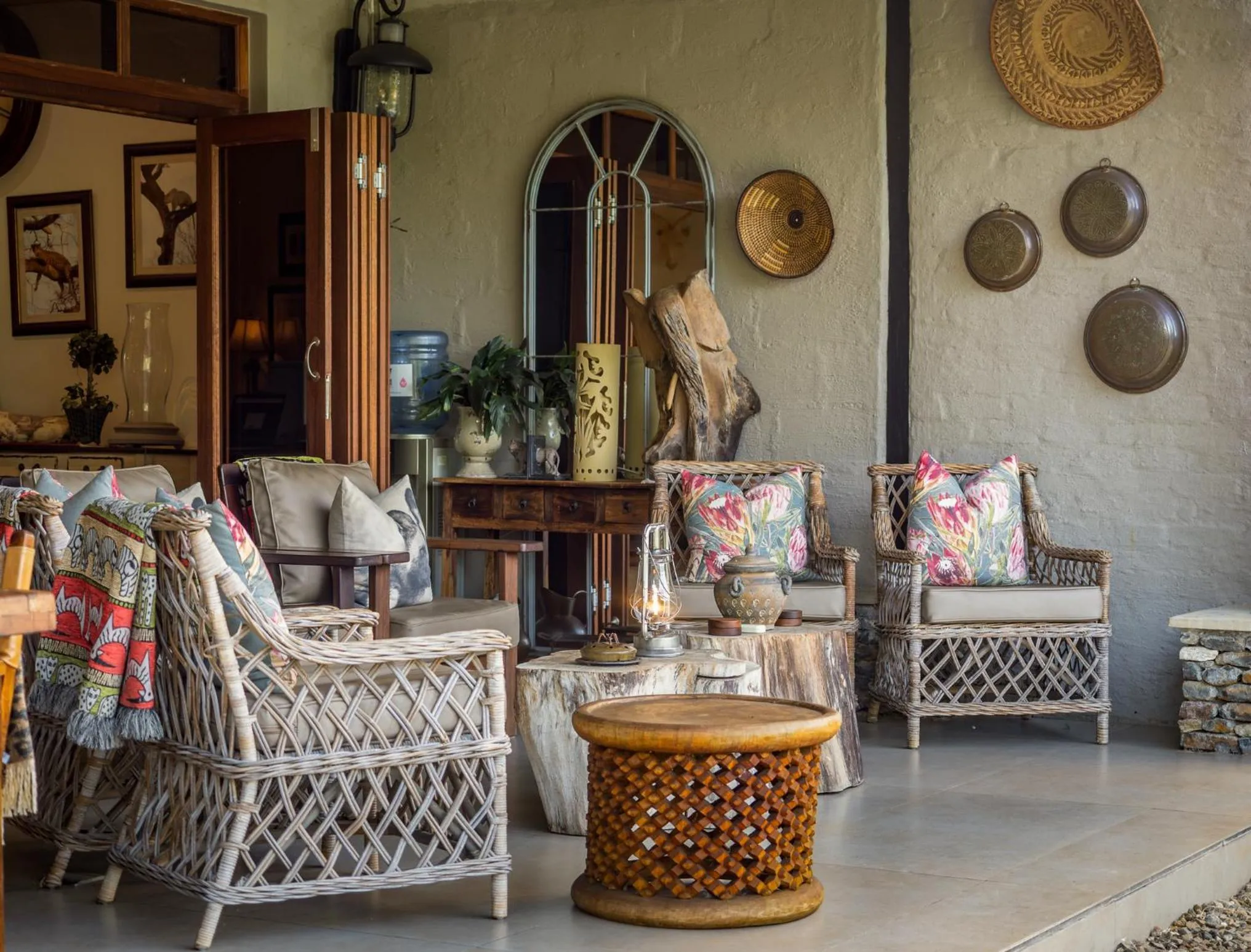 Decorative detail in Kambaku River Lodge