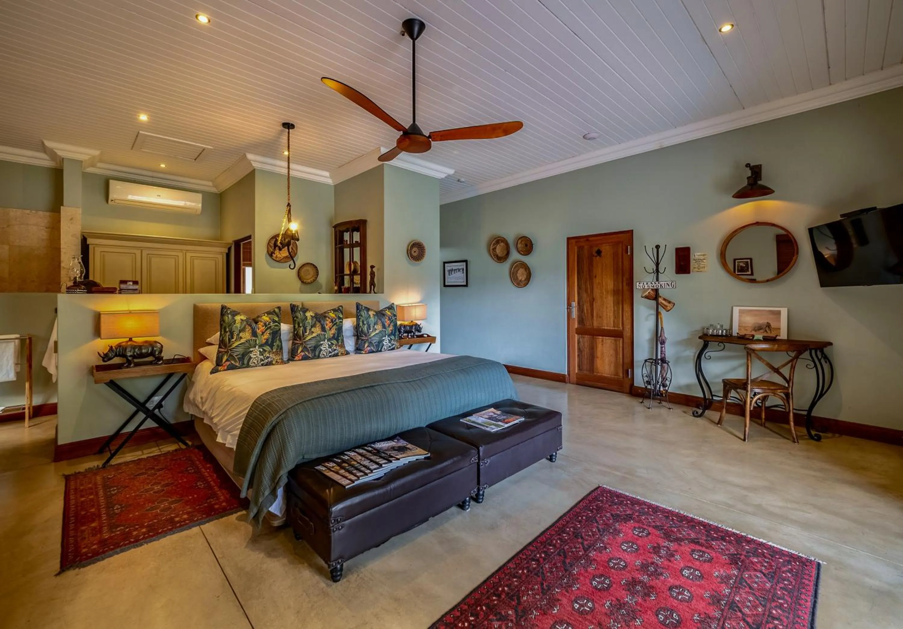 Bedroom, Bed in Kambaku River Lodge