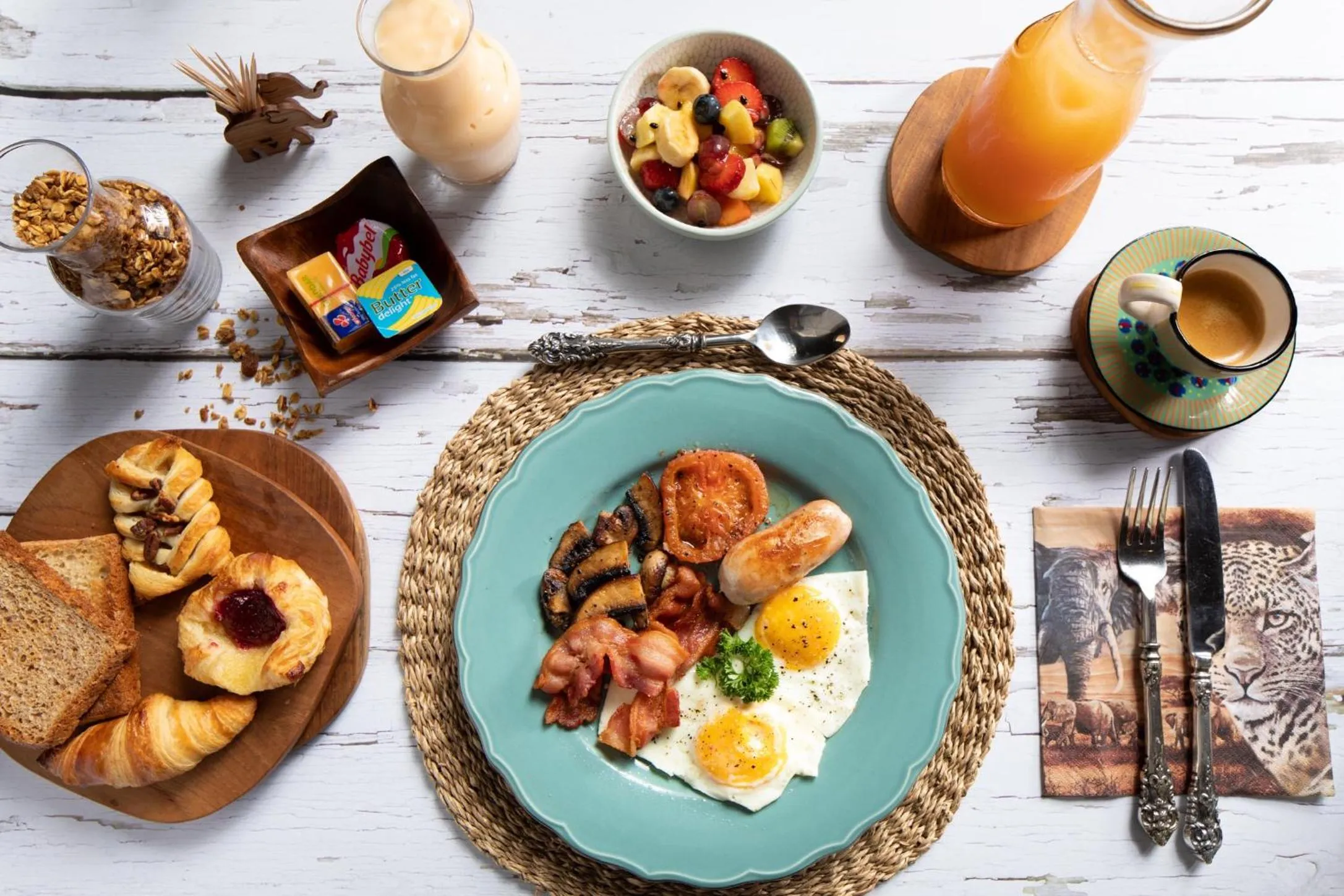 Restaurant/places to eat in Kambaku River Lodge