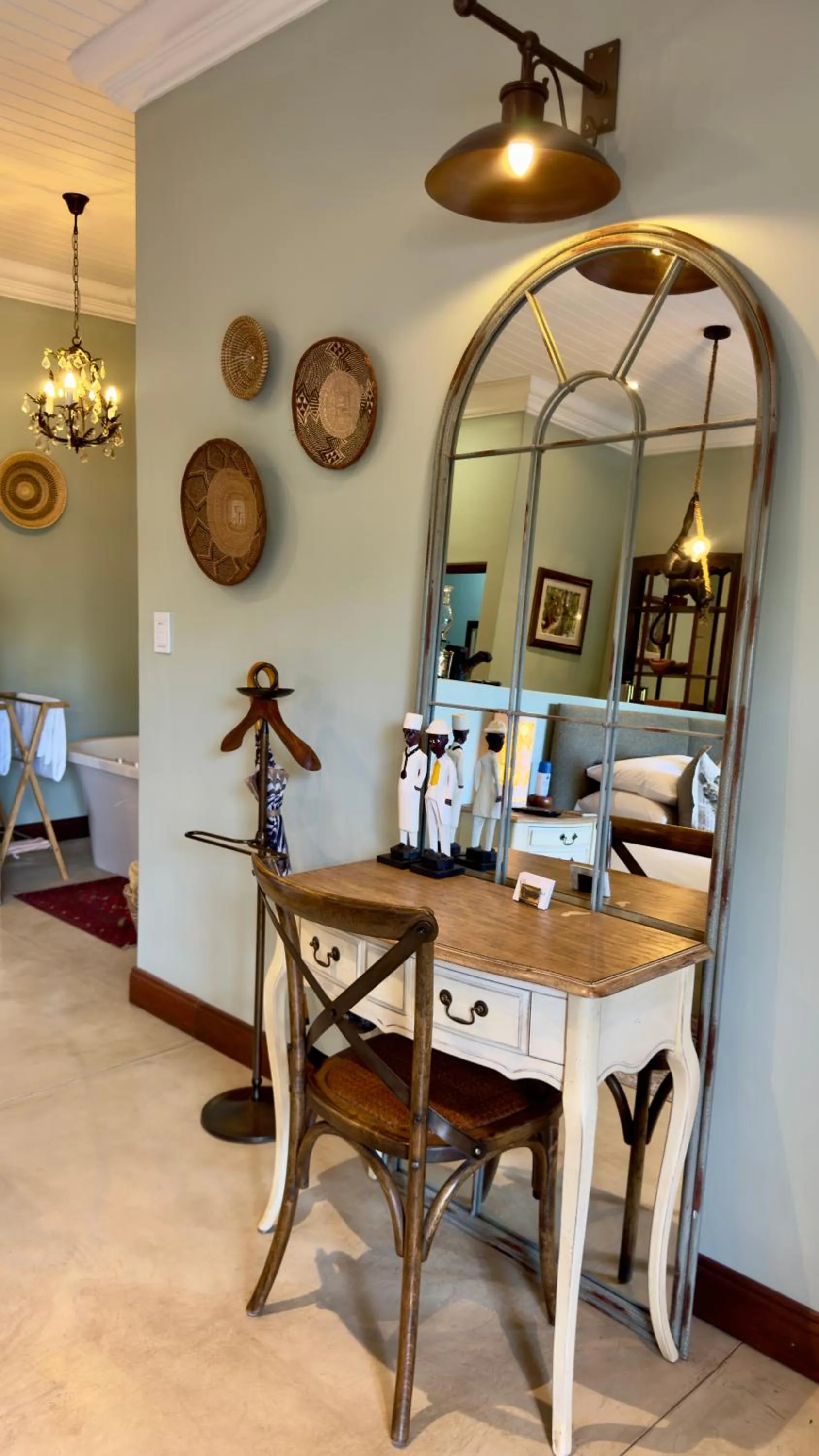 Decorative detail in Kambaku River Lodge