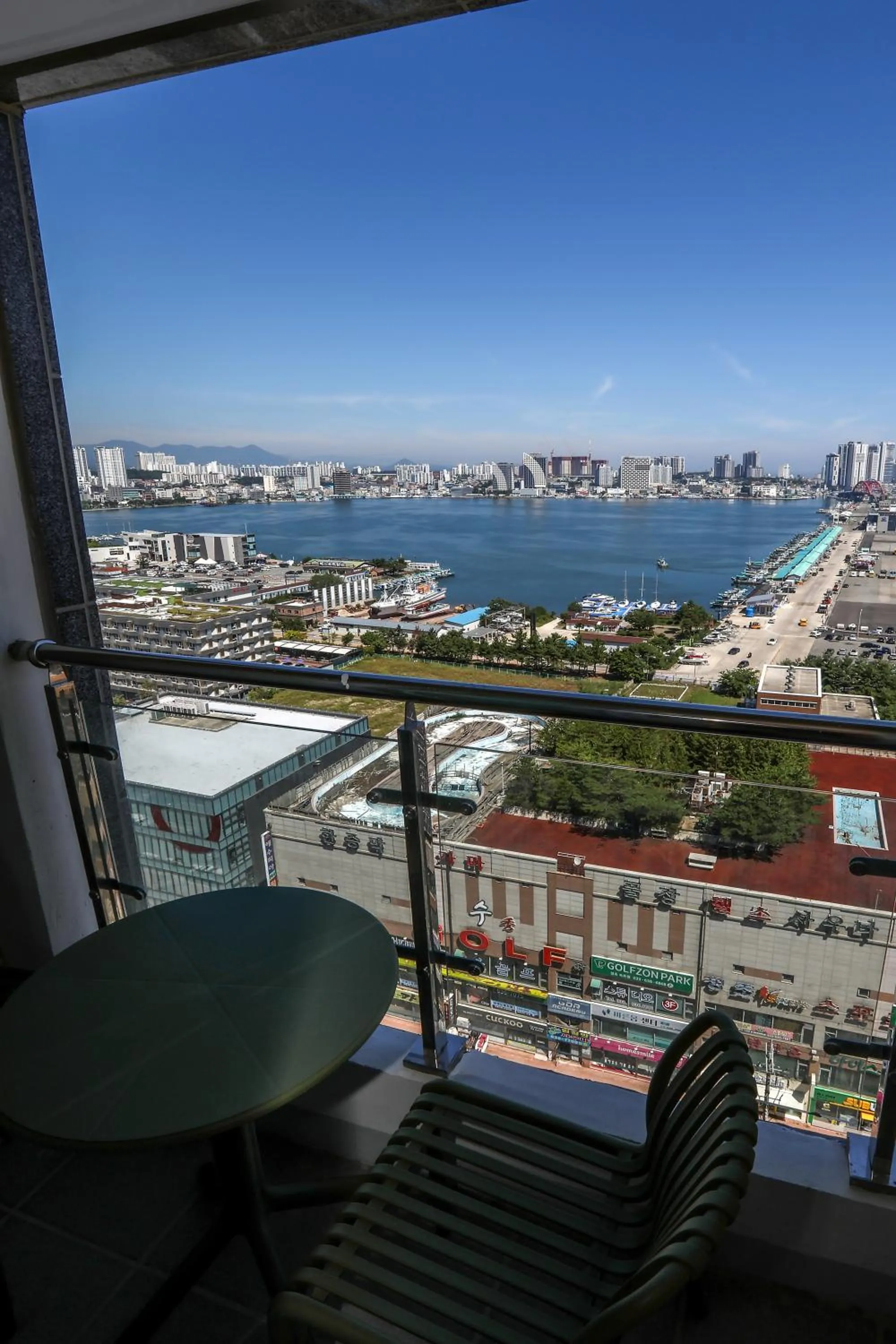 Day in Hotelaround Sokcho