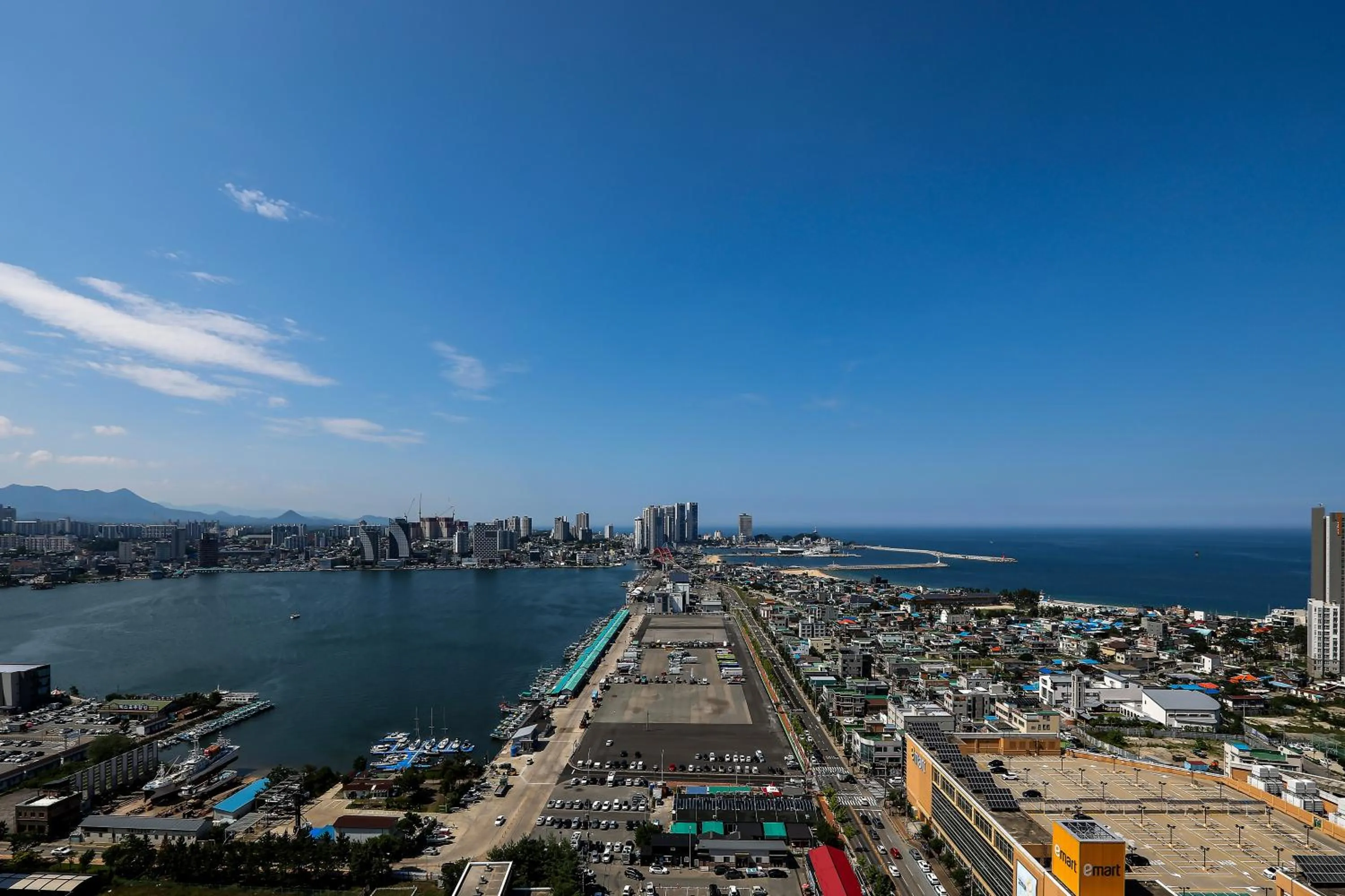 Day in Hotelaround Sokcho