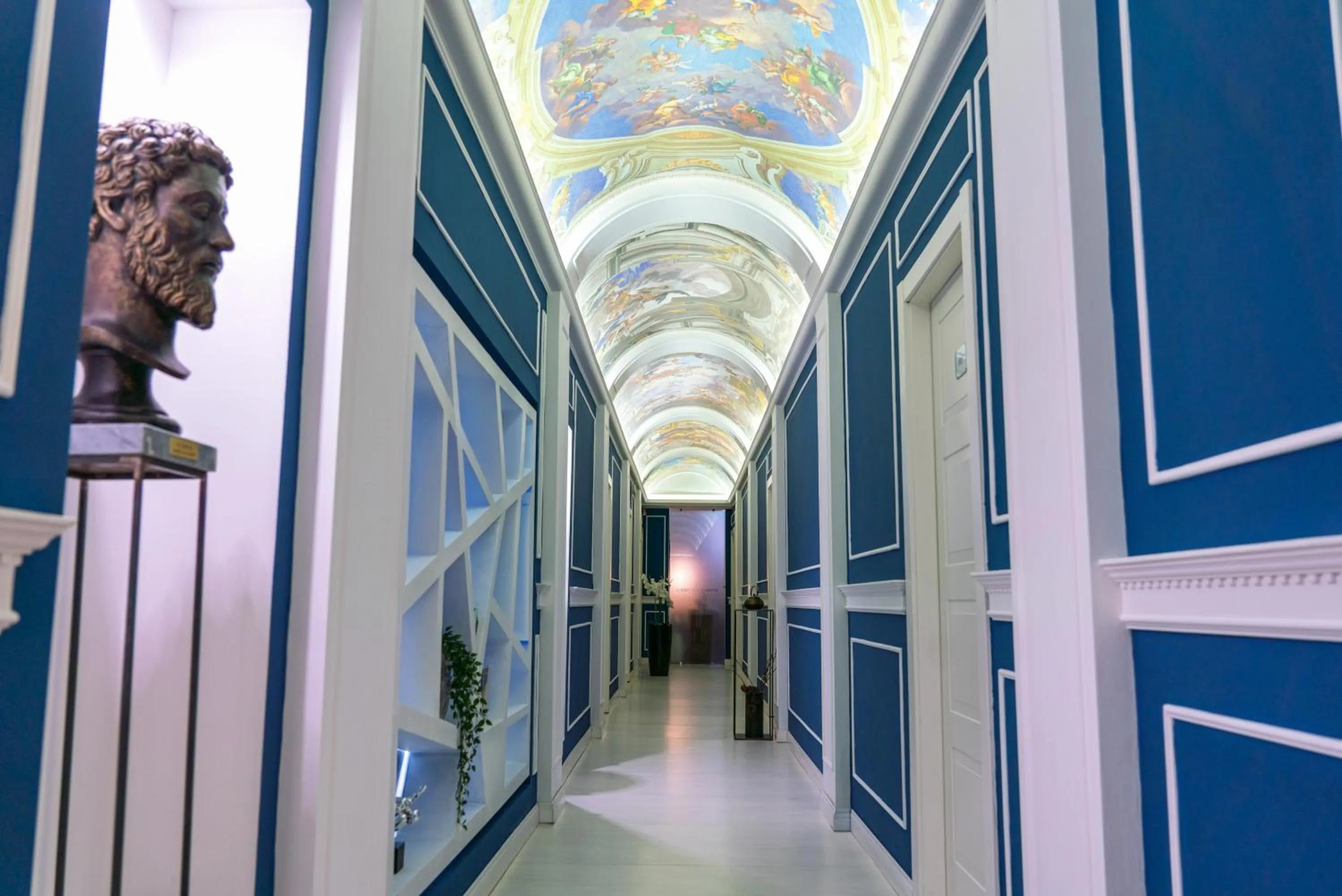 Decorative detail in Corso Boutique Luxury Rooms